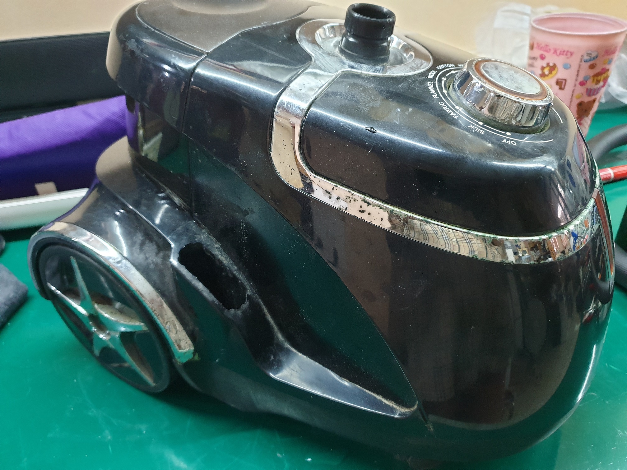 ซ่อมเตารีดไอน้ำ ยี่ห้อ @HOME รุ่น HO0212 อาการไอน้ำไม่ออก