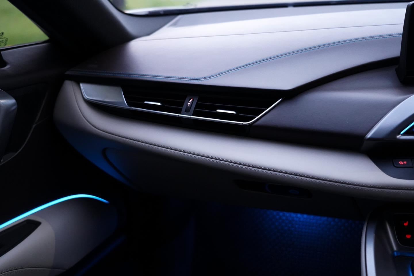 BMW i8 with Pure Impulse ปี 2014