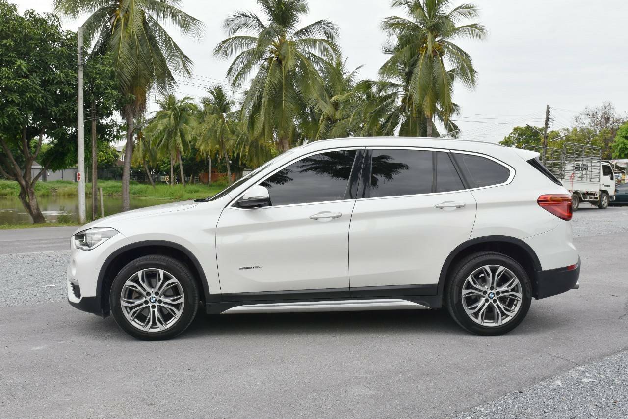 Bmw X1 sDrive18d ปี 2017