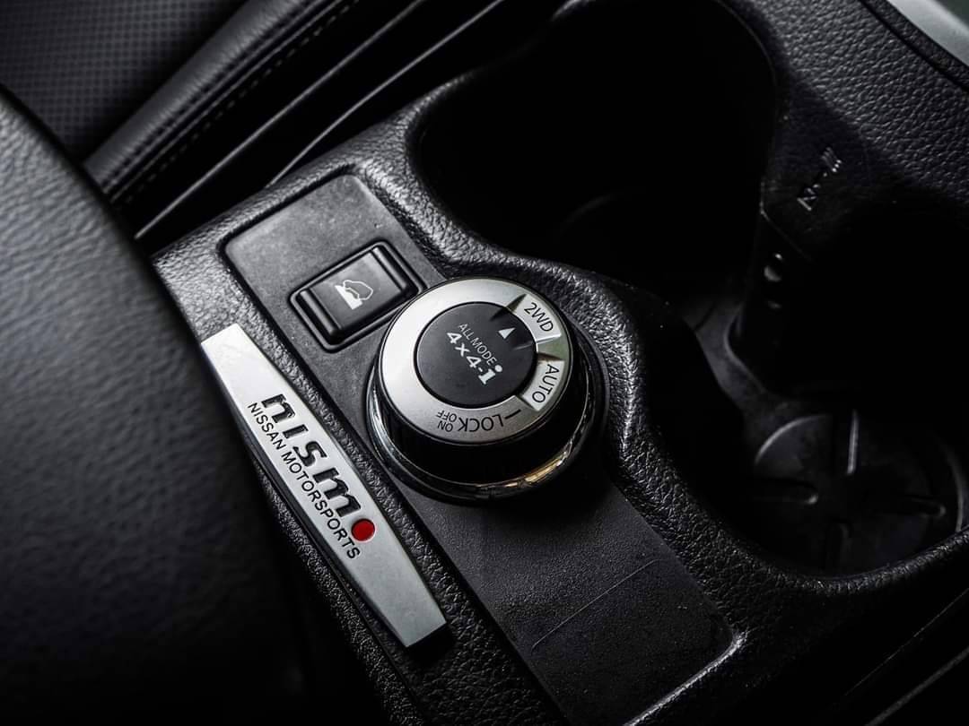 Nissan X-Trail รุ่นTop สุด 2.5 4WD ปี 2015