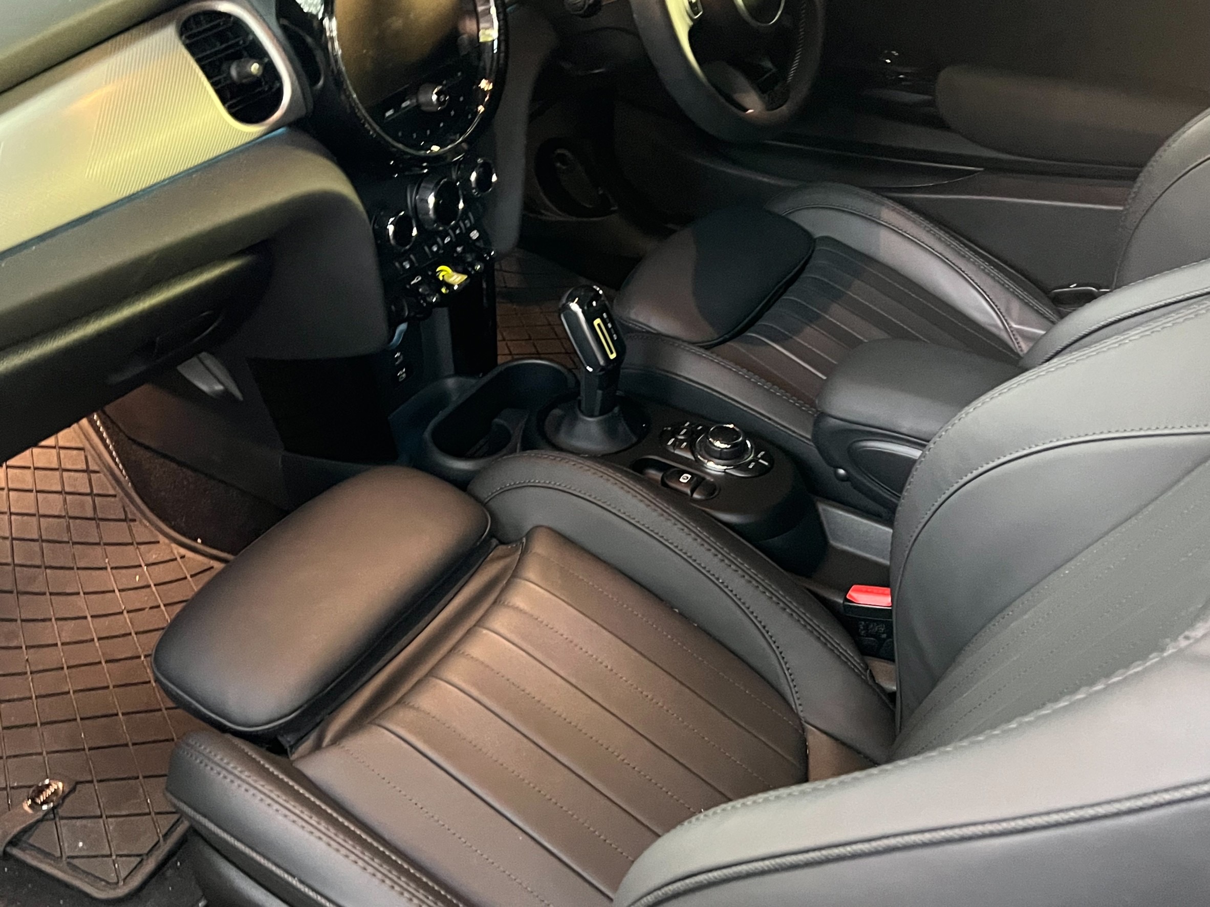 Mini cooper SE Hatch ปี 2022
