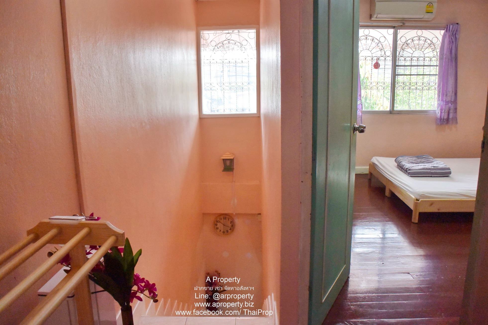 ให้เช่า ทาวน์เฮาส์แจ้งวัฒนะ 28 บรรยากาศร่มรื่น ( ห้ามเลี้ยงสัตว์ )