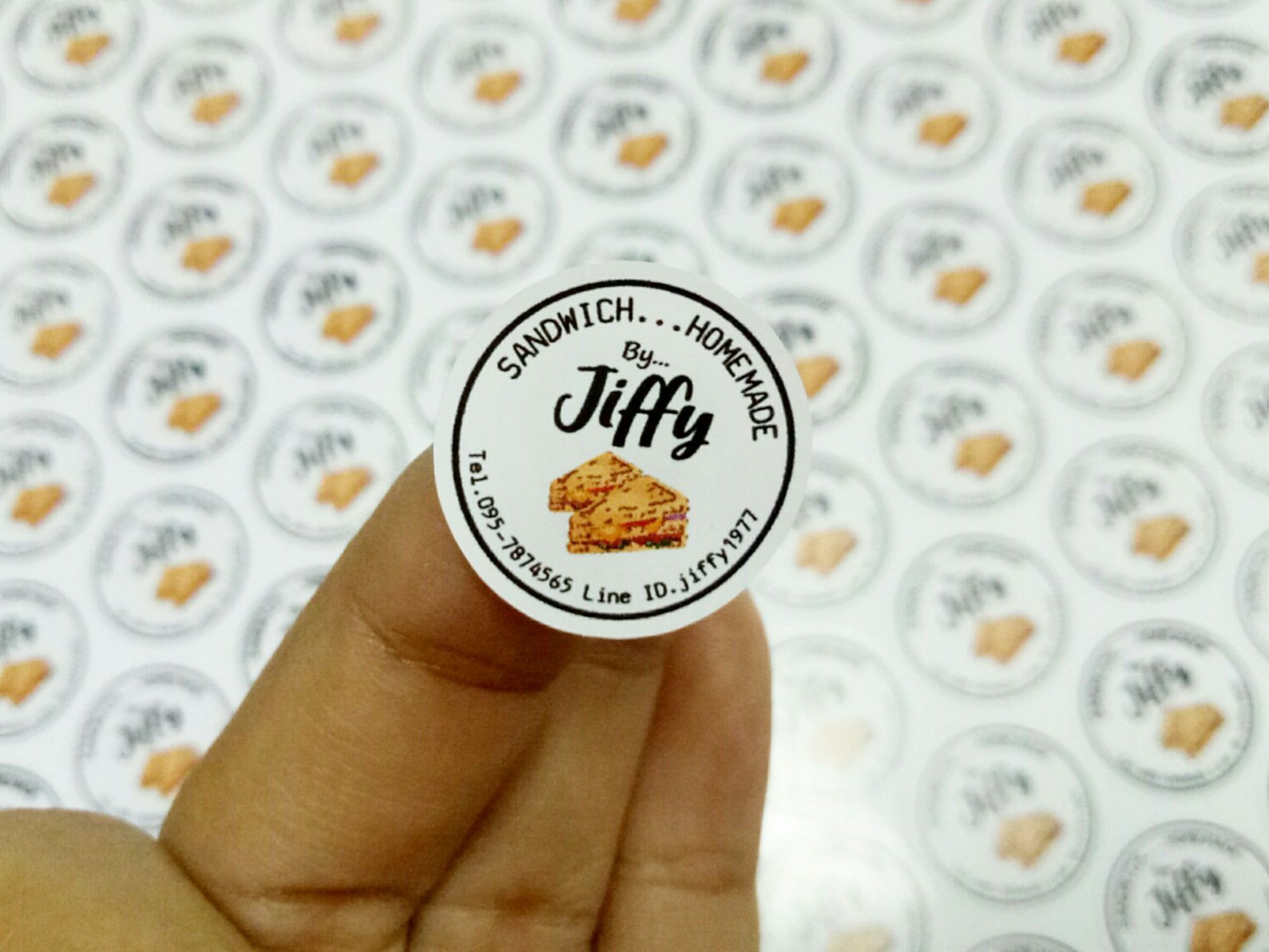 ฉลากสินค้าสติ๊กเกอร์พีวีซี (PVCขาว)