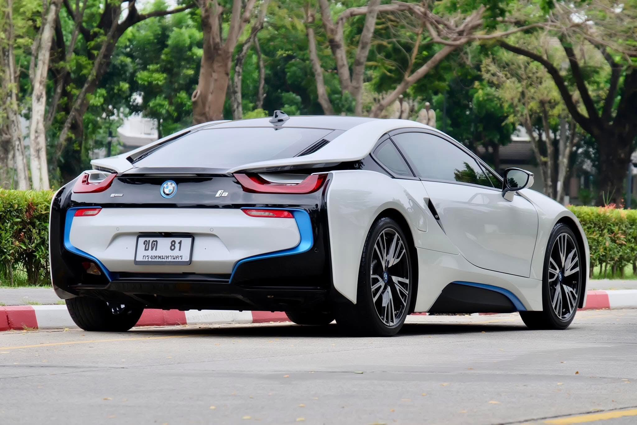 Bmw i8 Coupe Pure Impulse ปี 2015