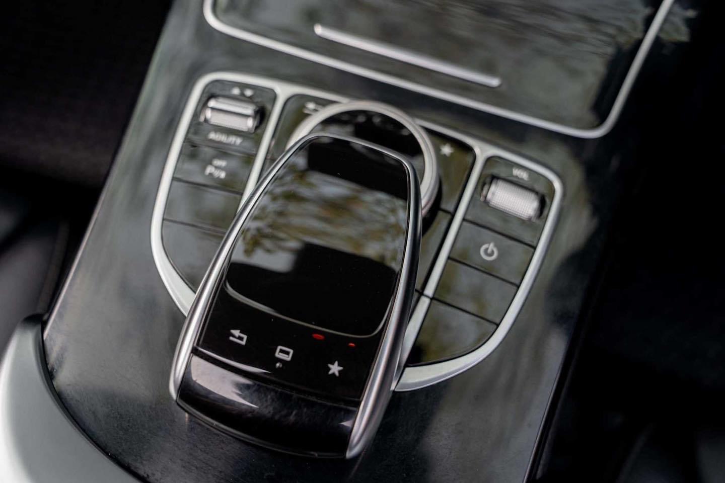Mercedes-Benz C300 Estate AMG Bluetec Hybrid ปี 2016