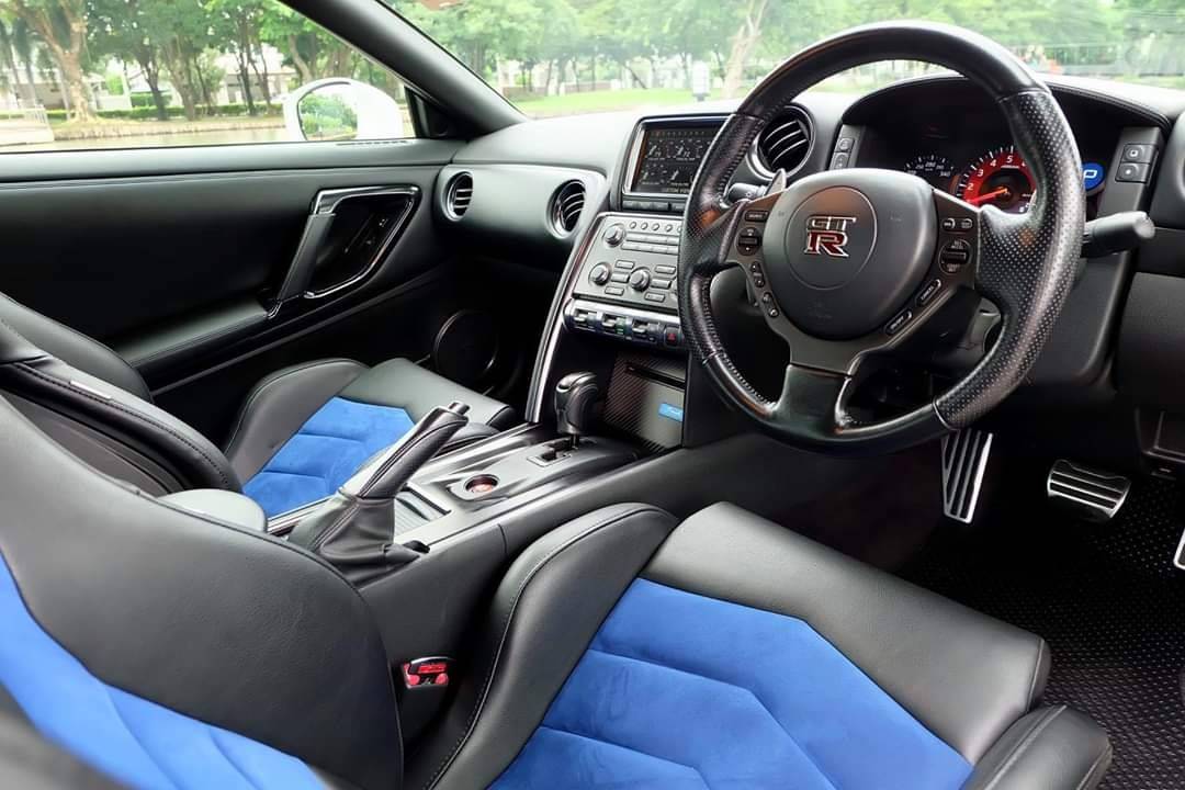 Nissan GTR R35 Track Pack Edition UK-Spec 550 HP Minorchange ปี 2013