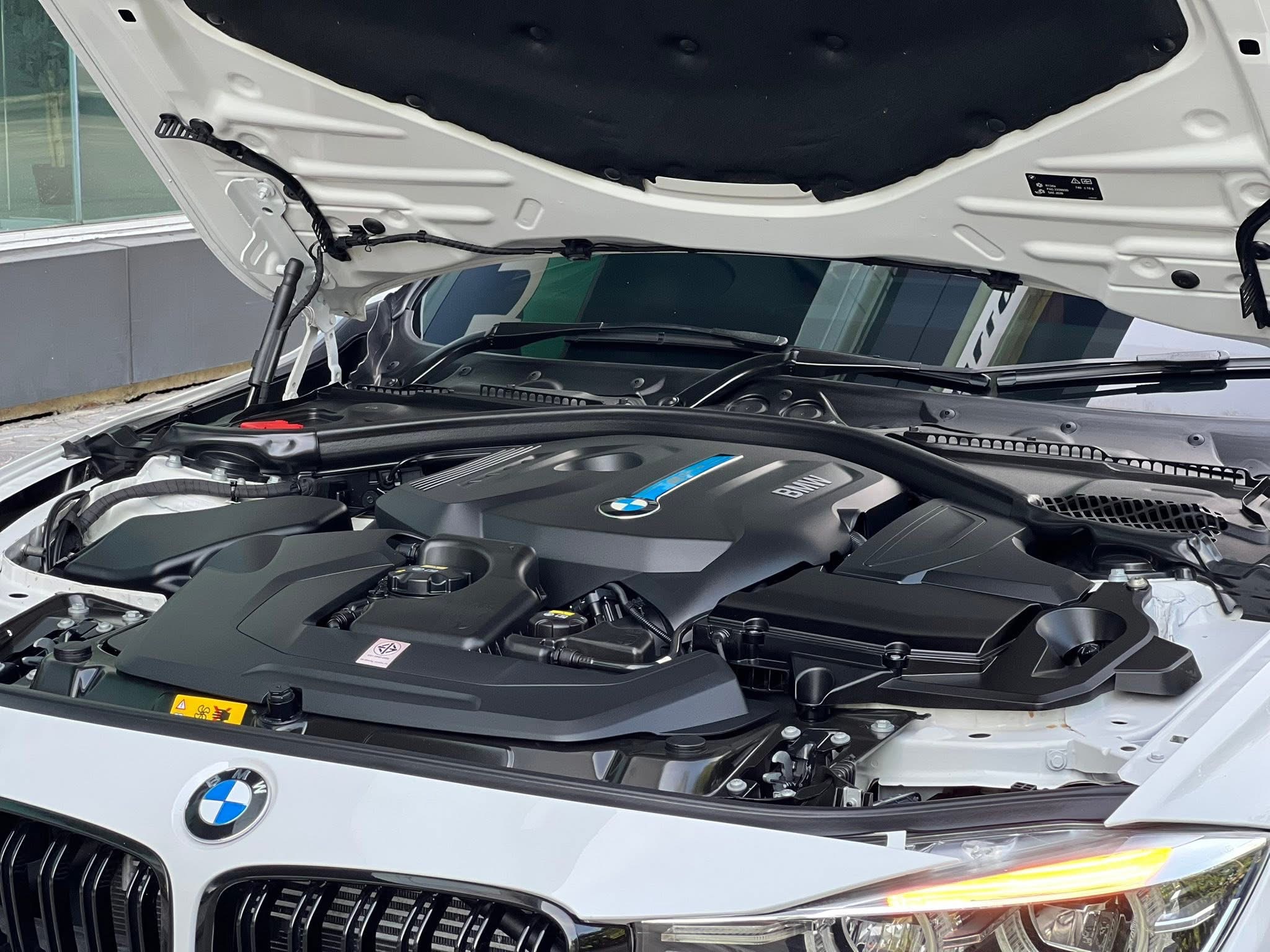 BMW F30 330e M Sport ปี 2017
