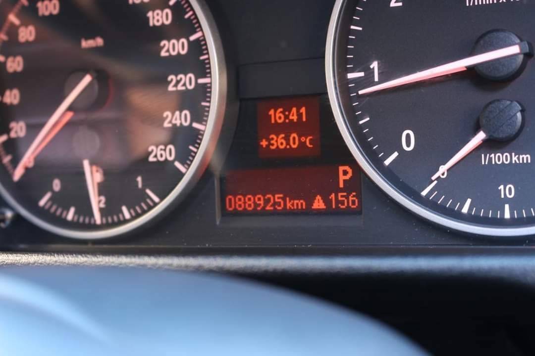 Bmw X1 X-Line 18i lci ปี 2014