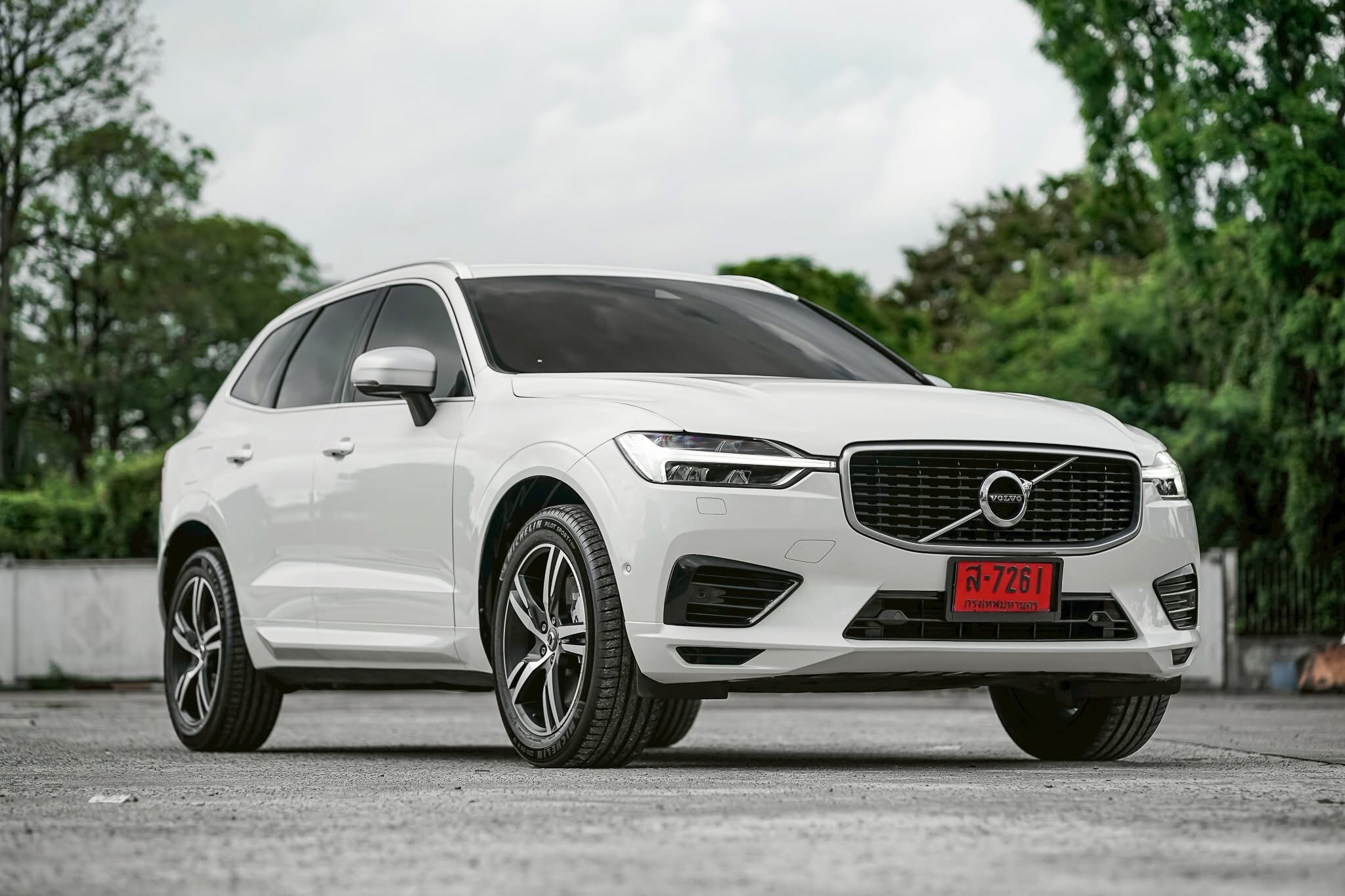 Volvo XC60 T8 Plug-in Hybrid R-Design ปี 2019