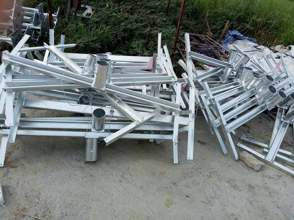 เสาไฟถนนโซล่าร์เซลล์ SOLAR STREET LIGHT POLE