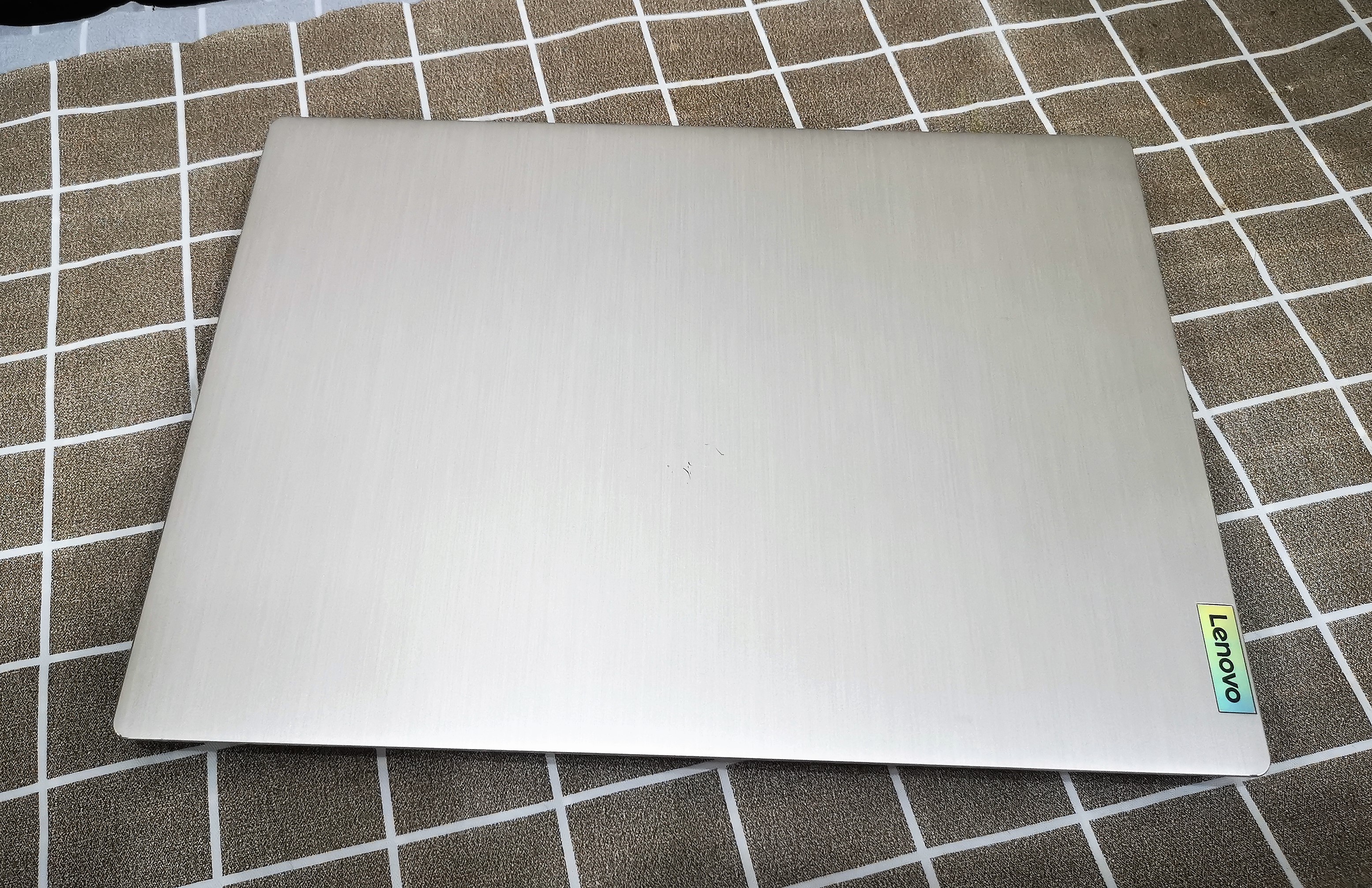 Lenovo ideapad Slim 3