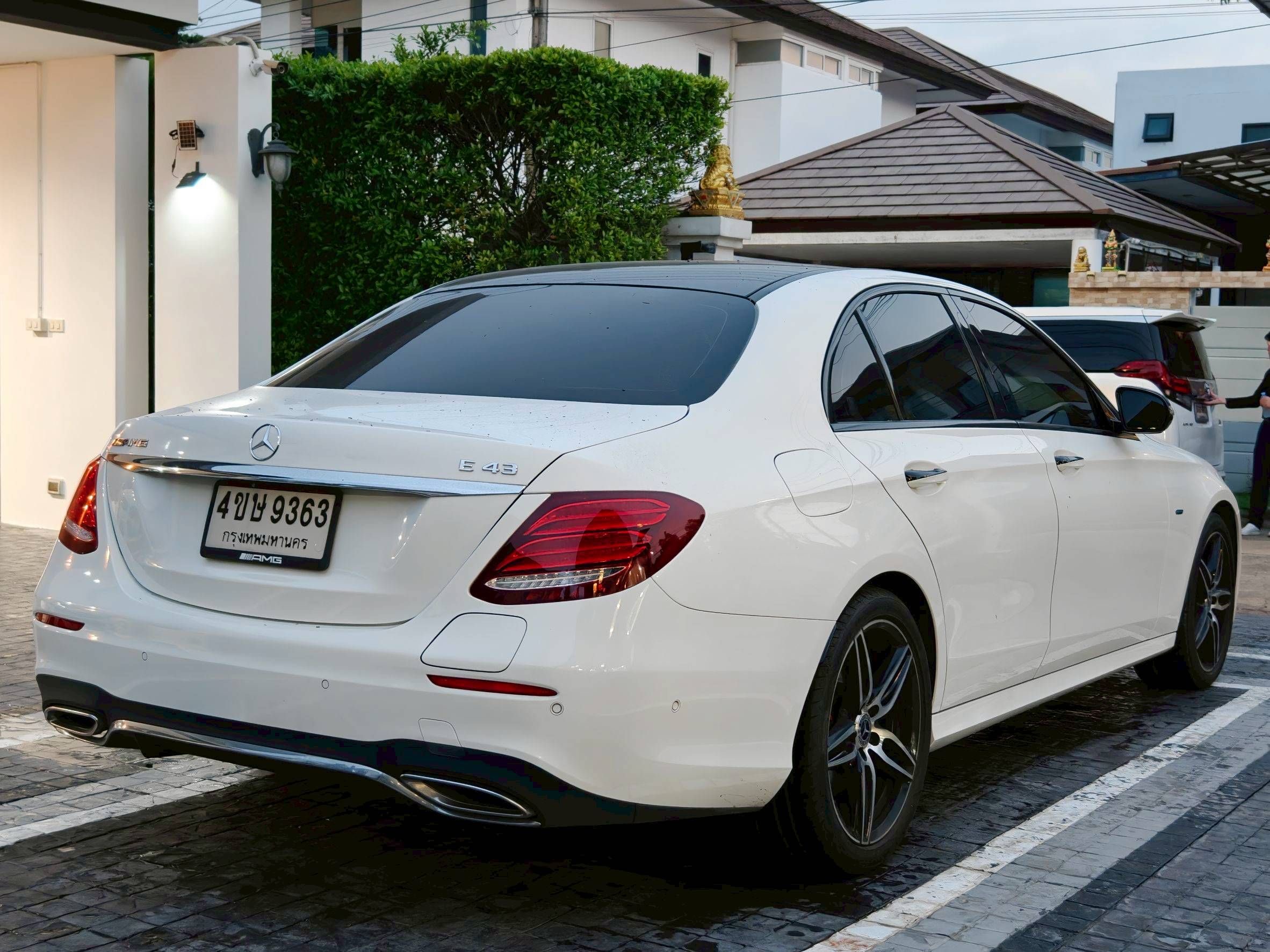 Benz E350e AMG Dynamic ปี 2017