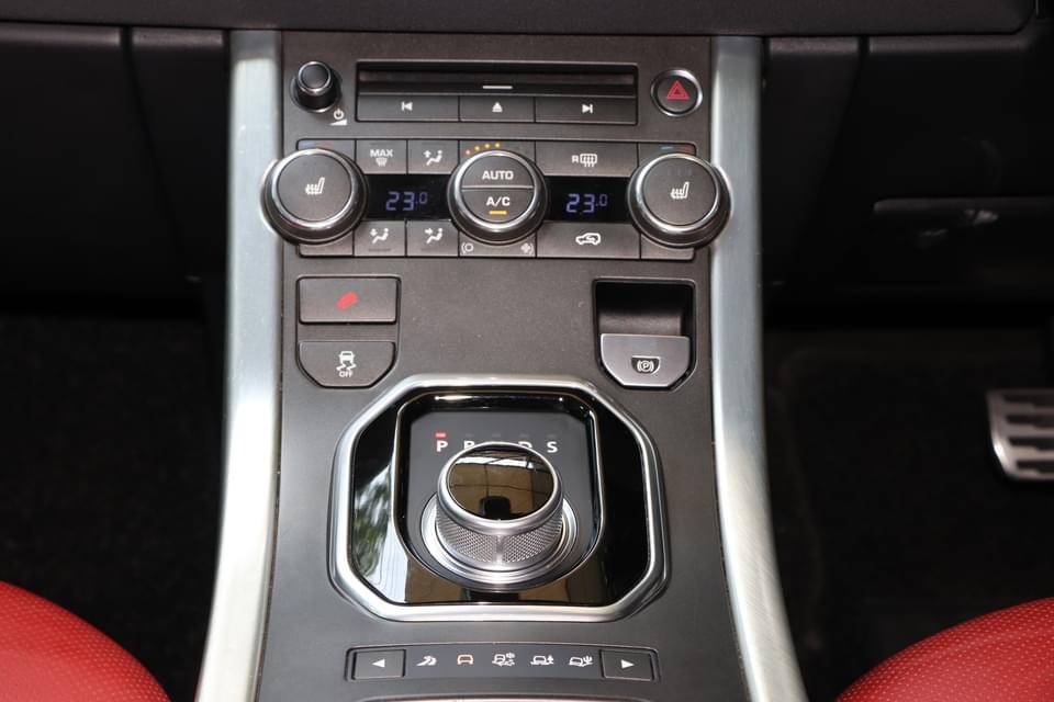 RANGE ROVER EVOQUE 2.2 SD4SPORT Sunroof ปี2012