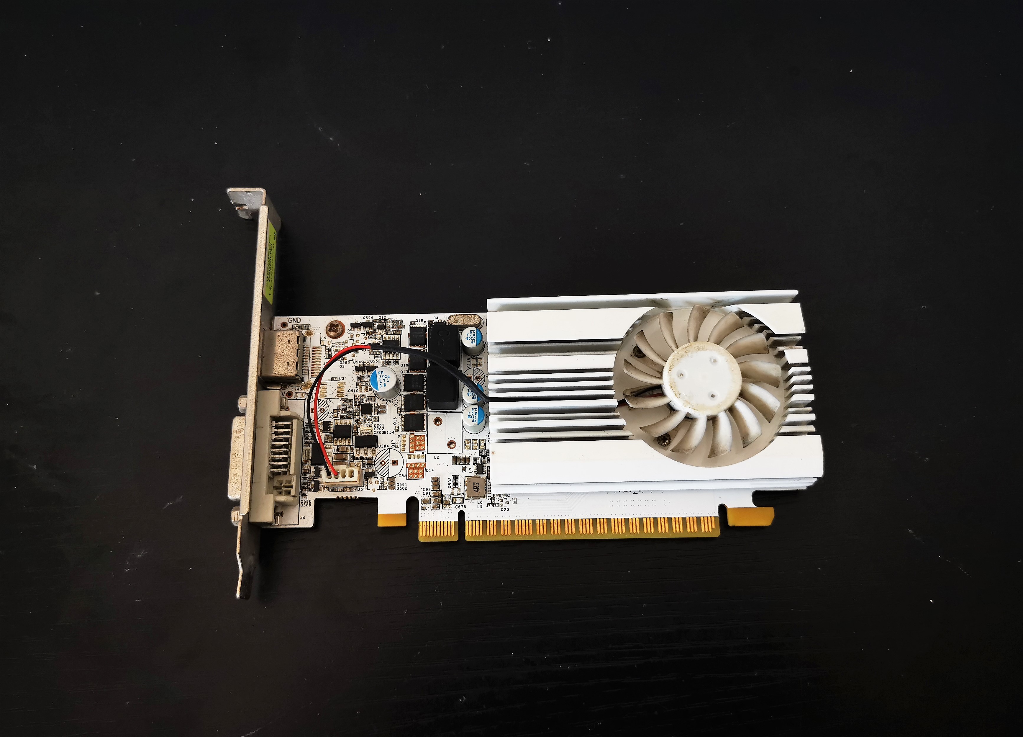 GALAX GT 1030 EXOC (WHITE) 2GD5 64-BIT