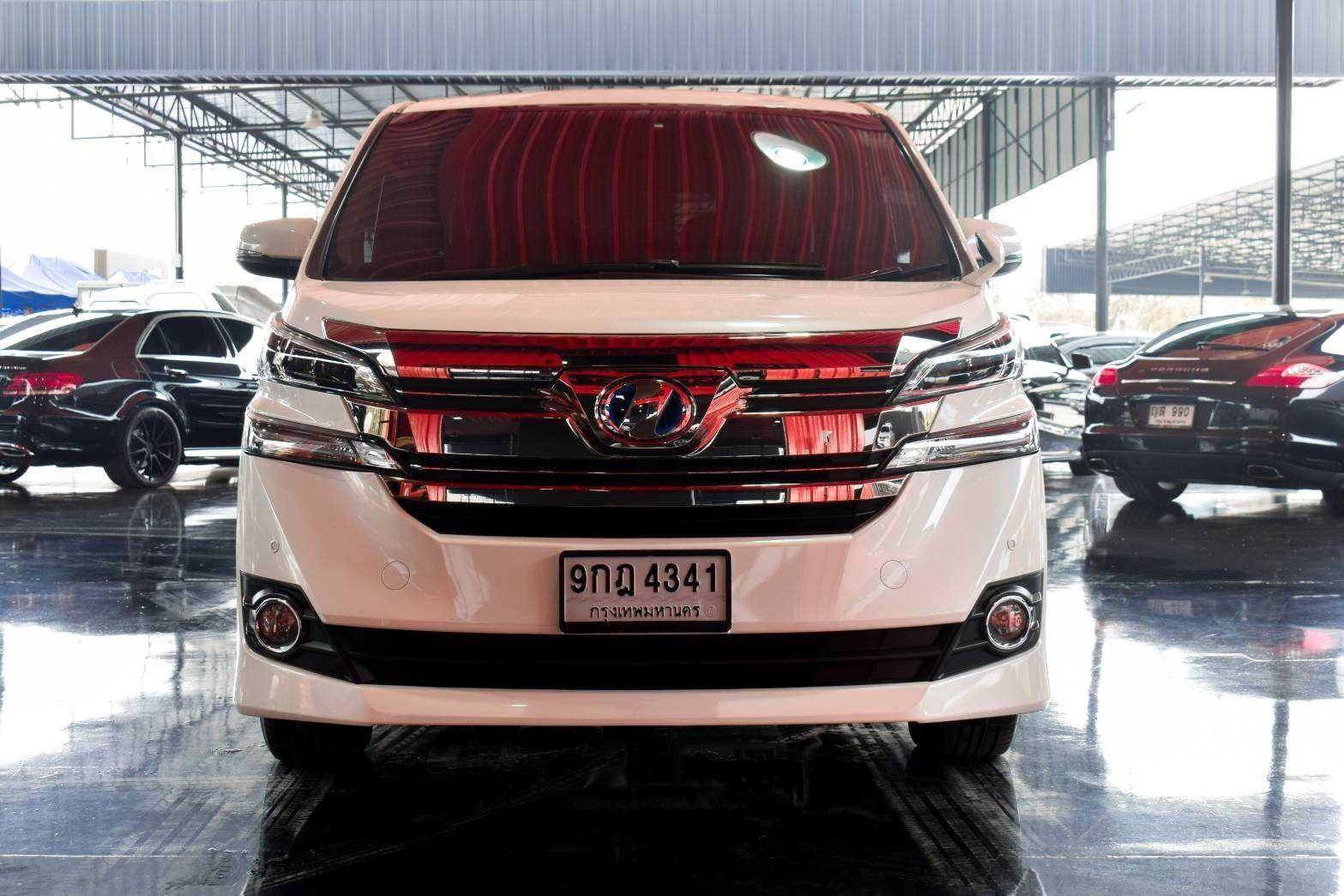 Toyota Velfire 2.5 Hybrid ปี 2015