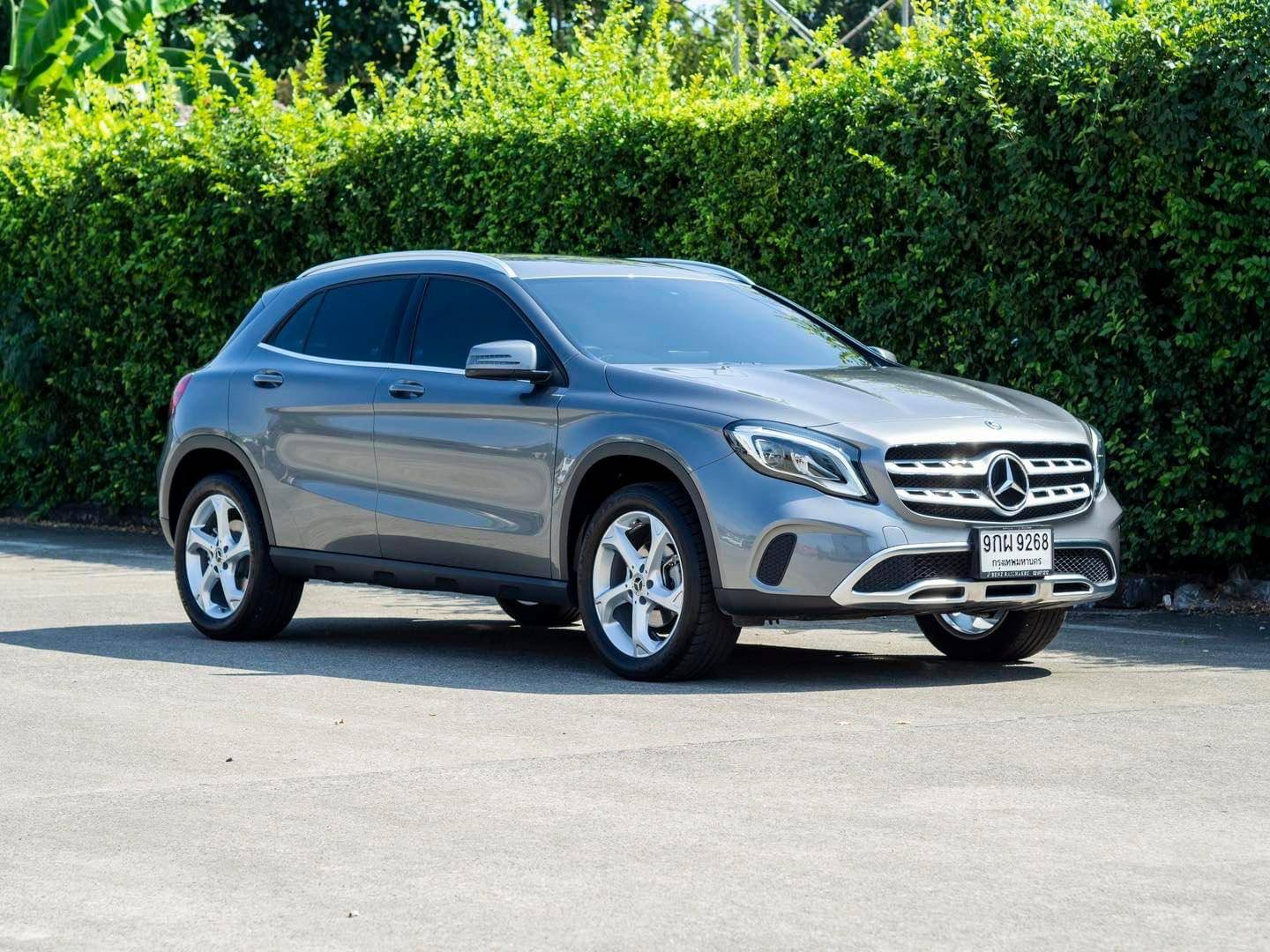 MERCEDES BENZ GLA 200 URBAN ปี 2020