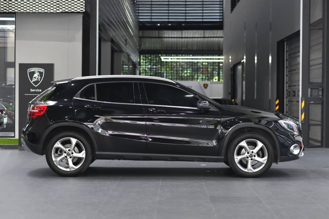 Mercedes Benz GLA 200 ปี 2019