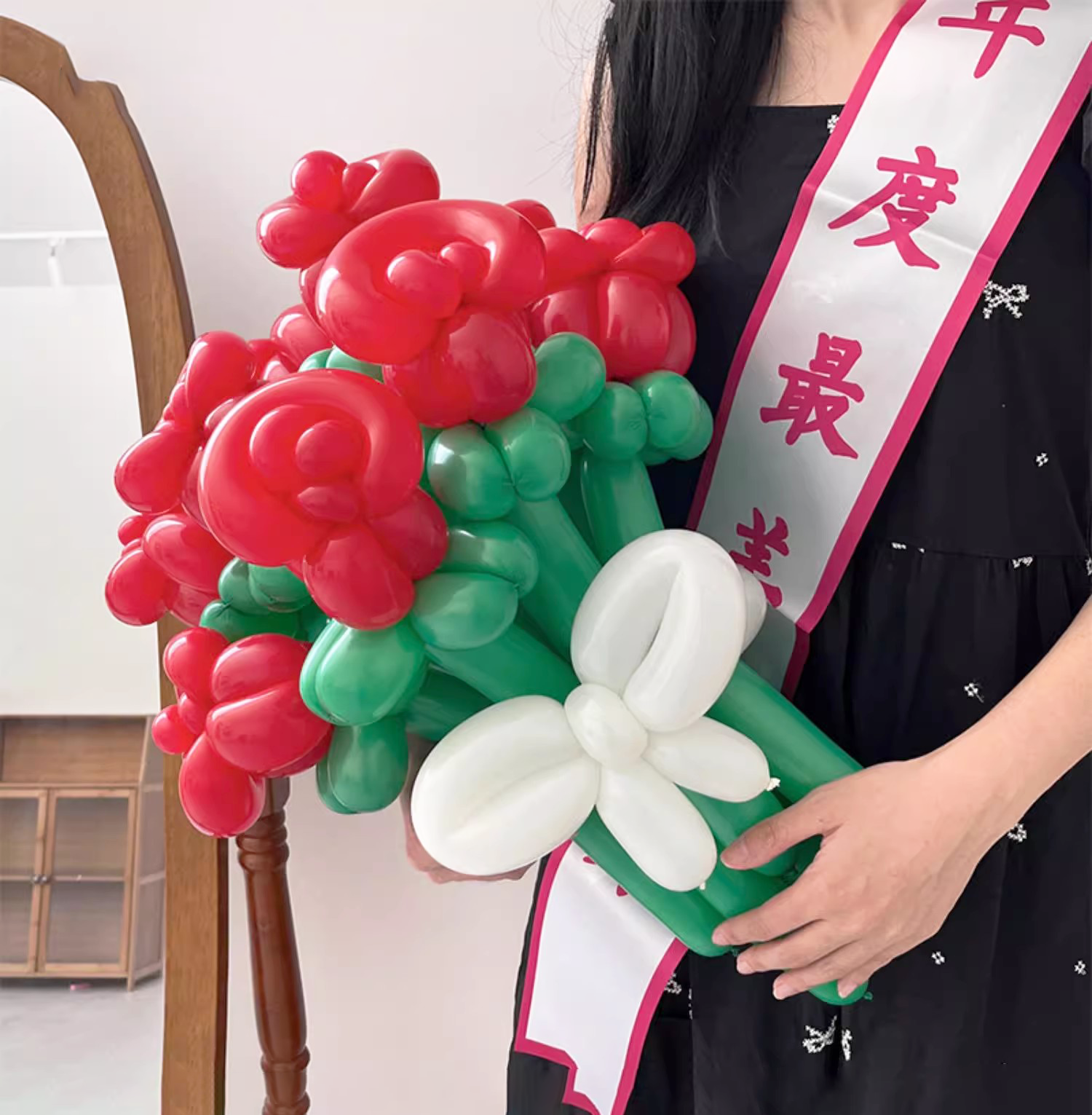 ลูกโป่งบิด ช่อดอกกุหลาบ ลูกโป่งไส้เป็ด 260 (เอาไปเป่าเอง บิดเอง)