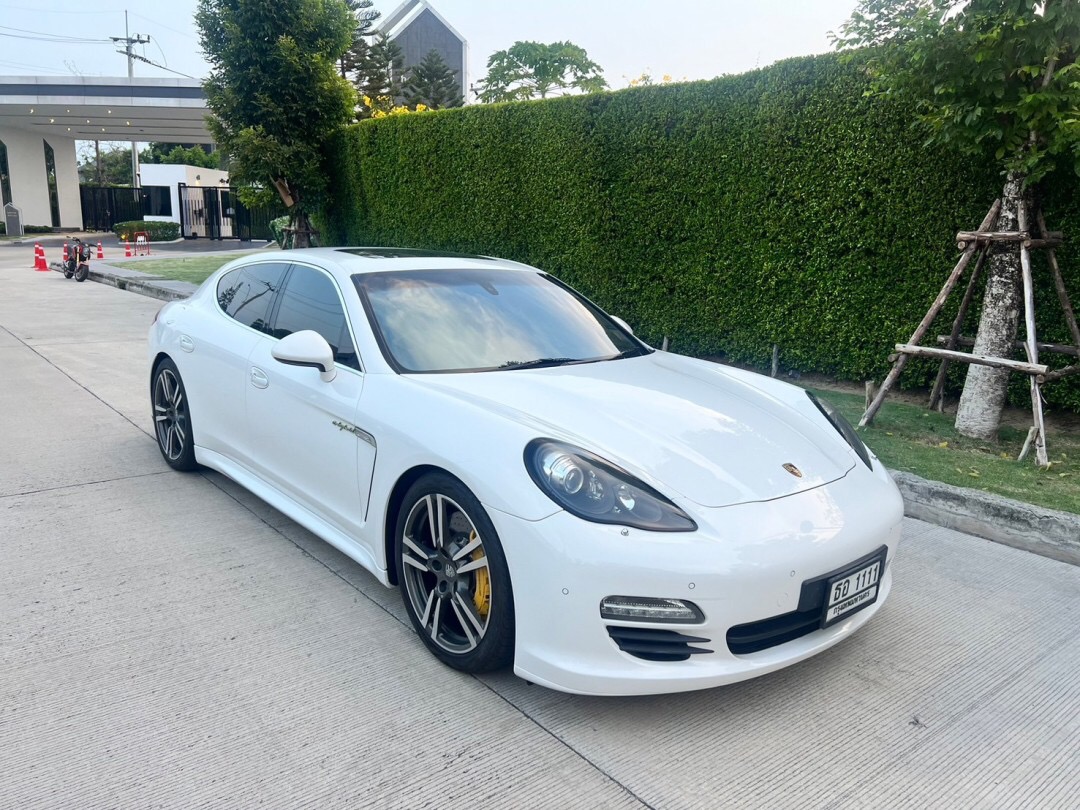 Porsche Panamera S 3.0Hybrid PDK ปี 2012