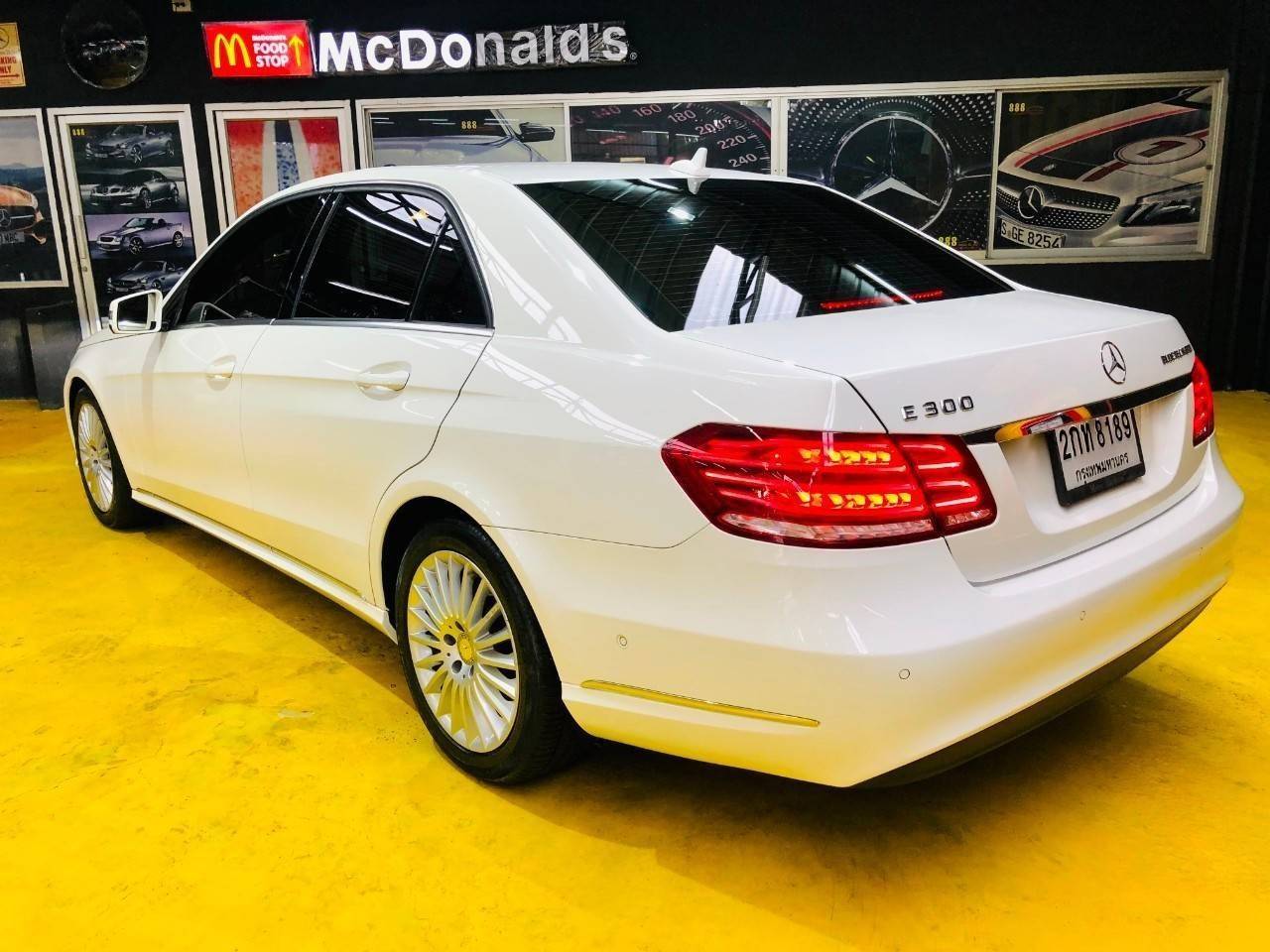 Mercedes Benz E300 BLUETEC ปี 2013