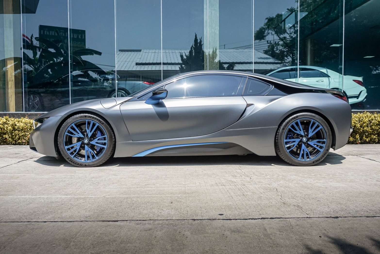 BMW i8 ปี 2015