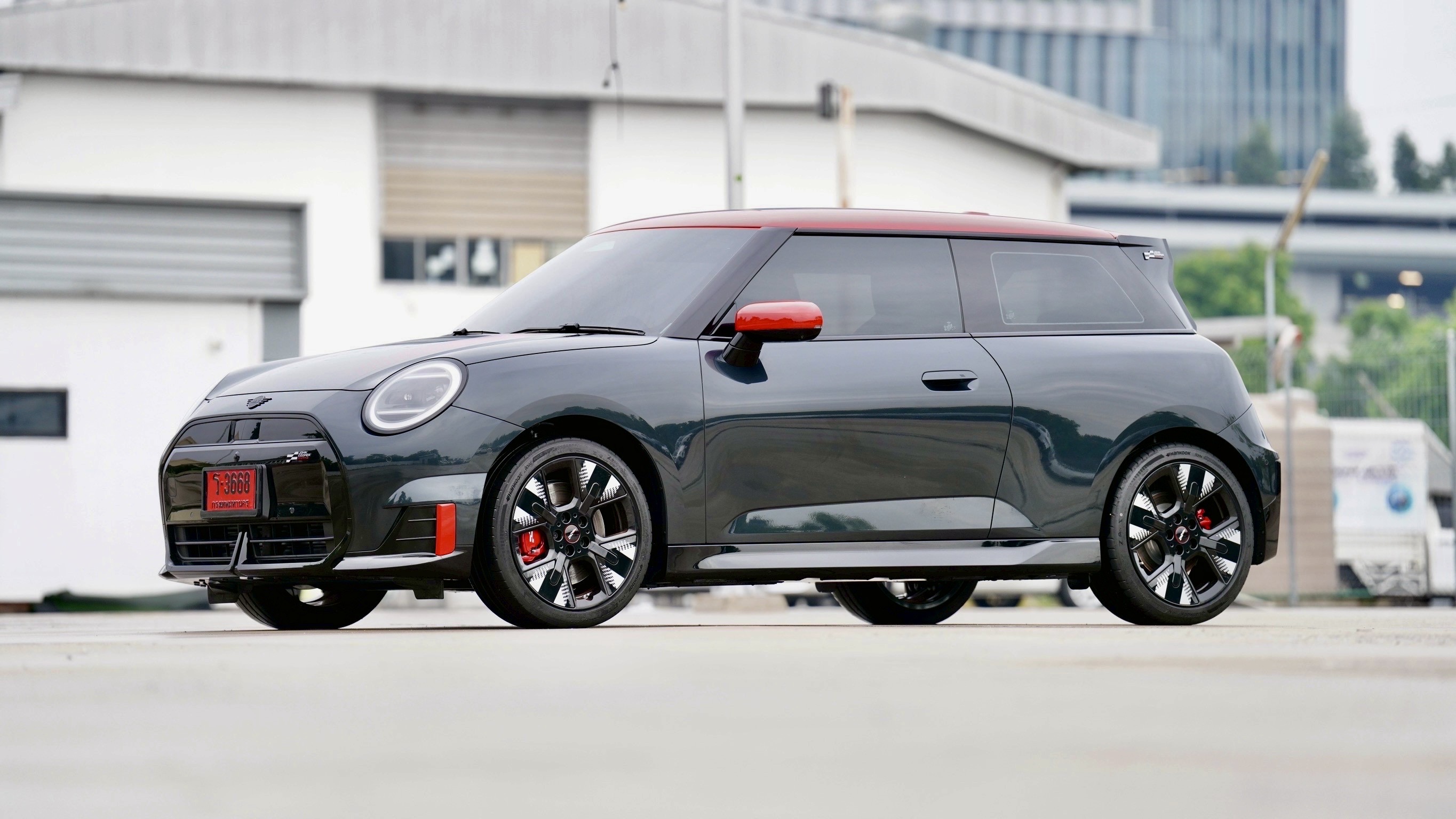 MINI SE JCW J01 Electric ปี 2025