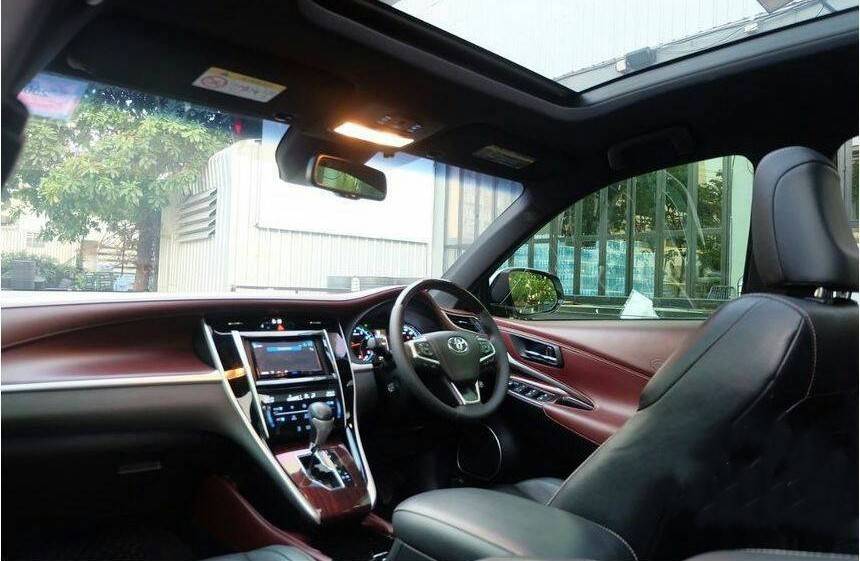 Toyota Harrier 2.0 Premium ปี 2014