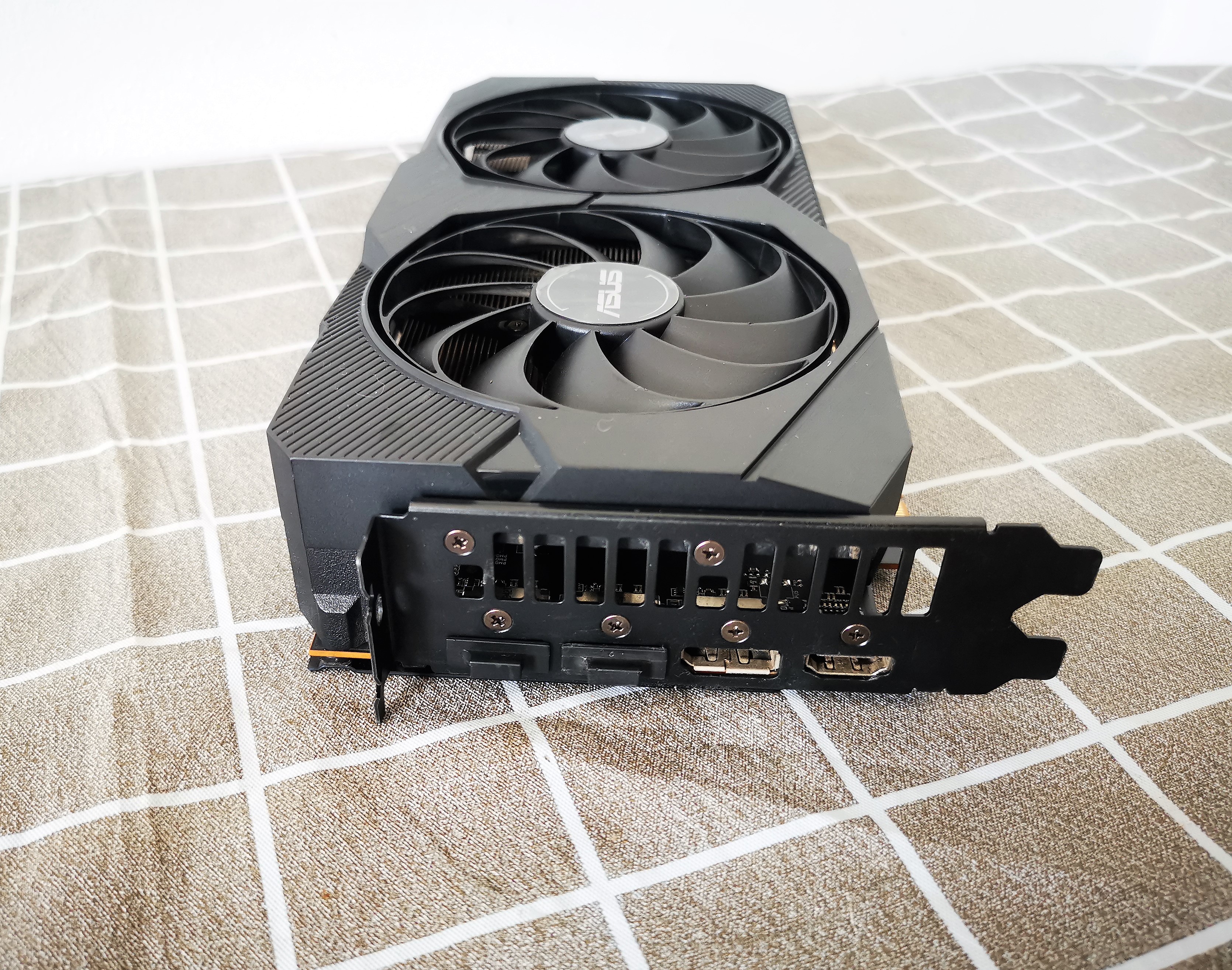 ASUS Dual RX 5500 XT OC Evo