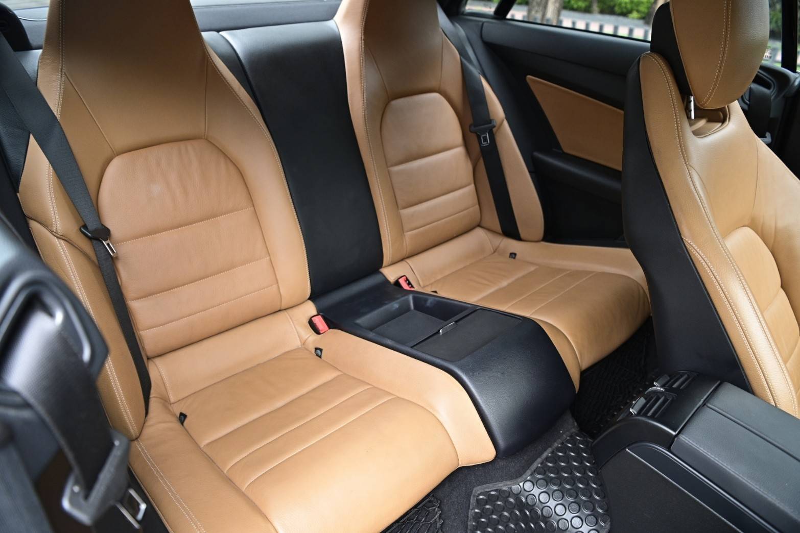 Mercedez-Benz E200 Coupe ปี2013🔖Sold Oit🔖