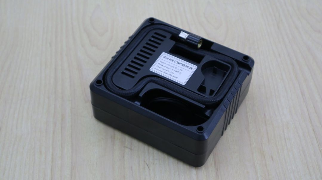 ชุดจั๊มสตาร์ทรถยนต์ O.M.Y 85800mAh