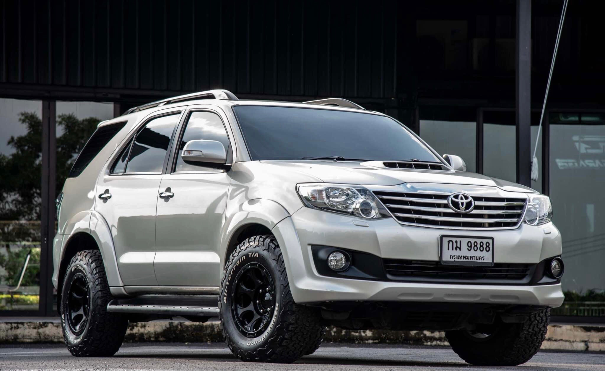 Toyota Fortuner 3.0 D4D V ปี 2011