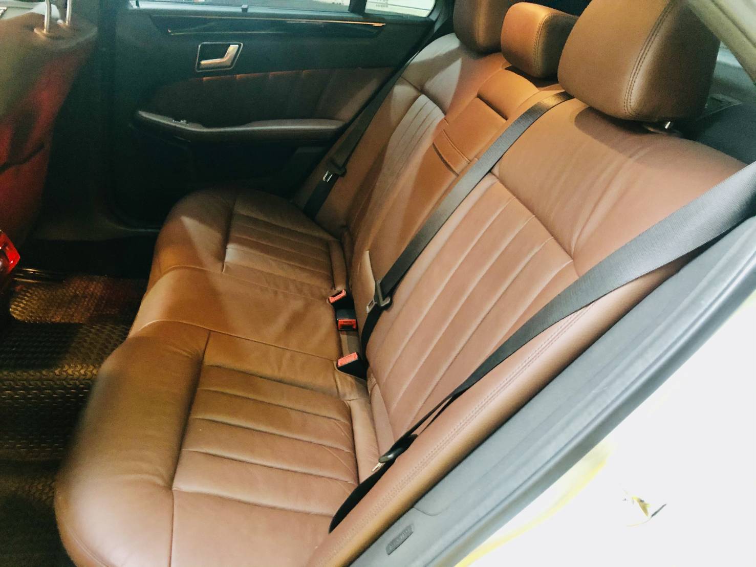 Mercedes BENZ E300 AMG TOP ปี2014