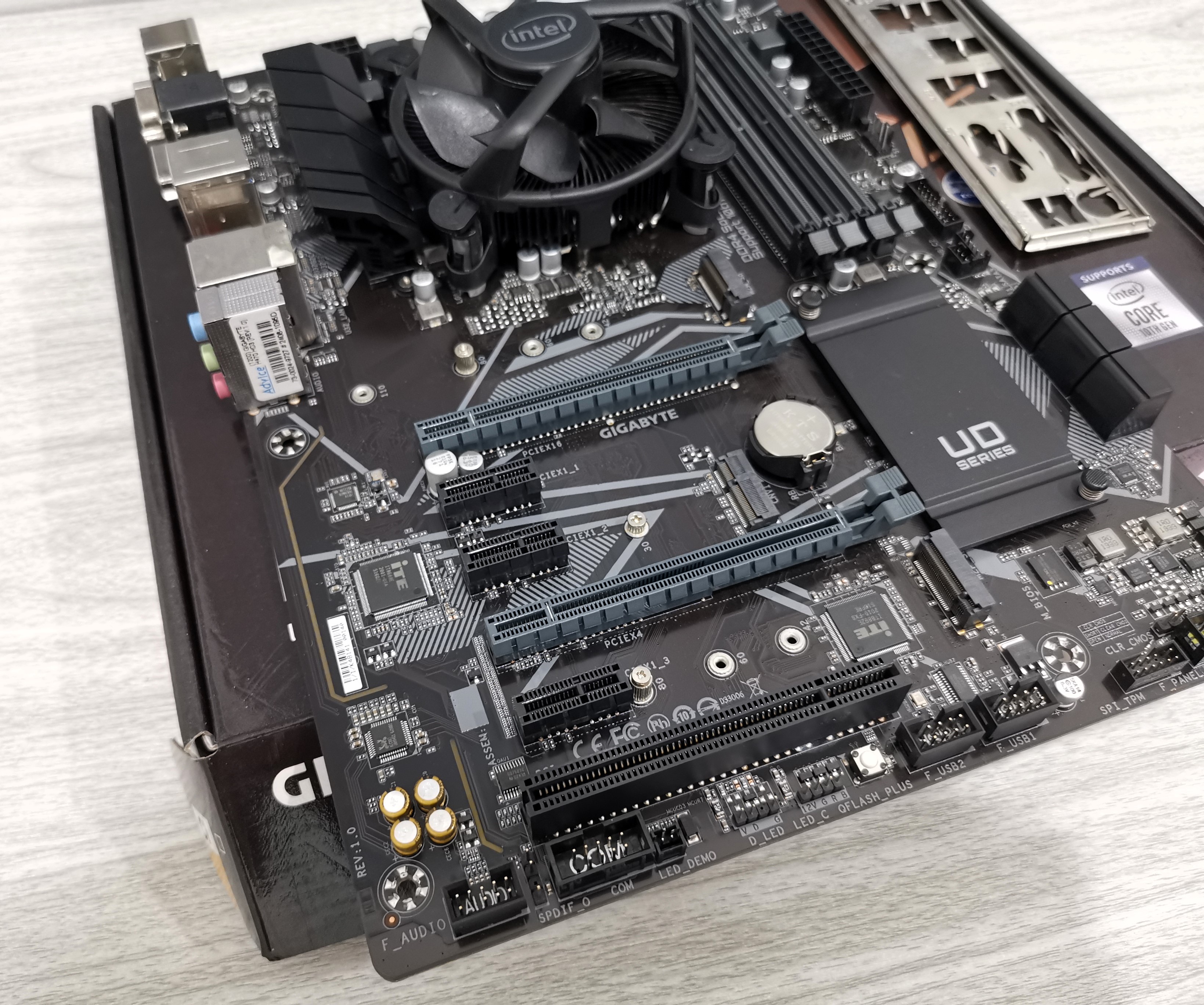 เซ็ตมัดรวม บอร์ด H470 + CPU i7 10700