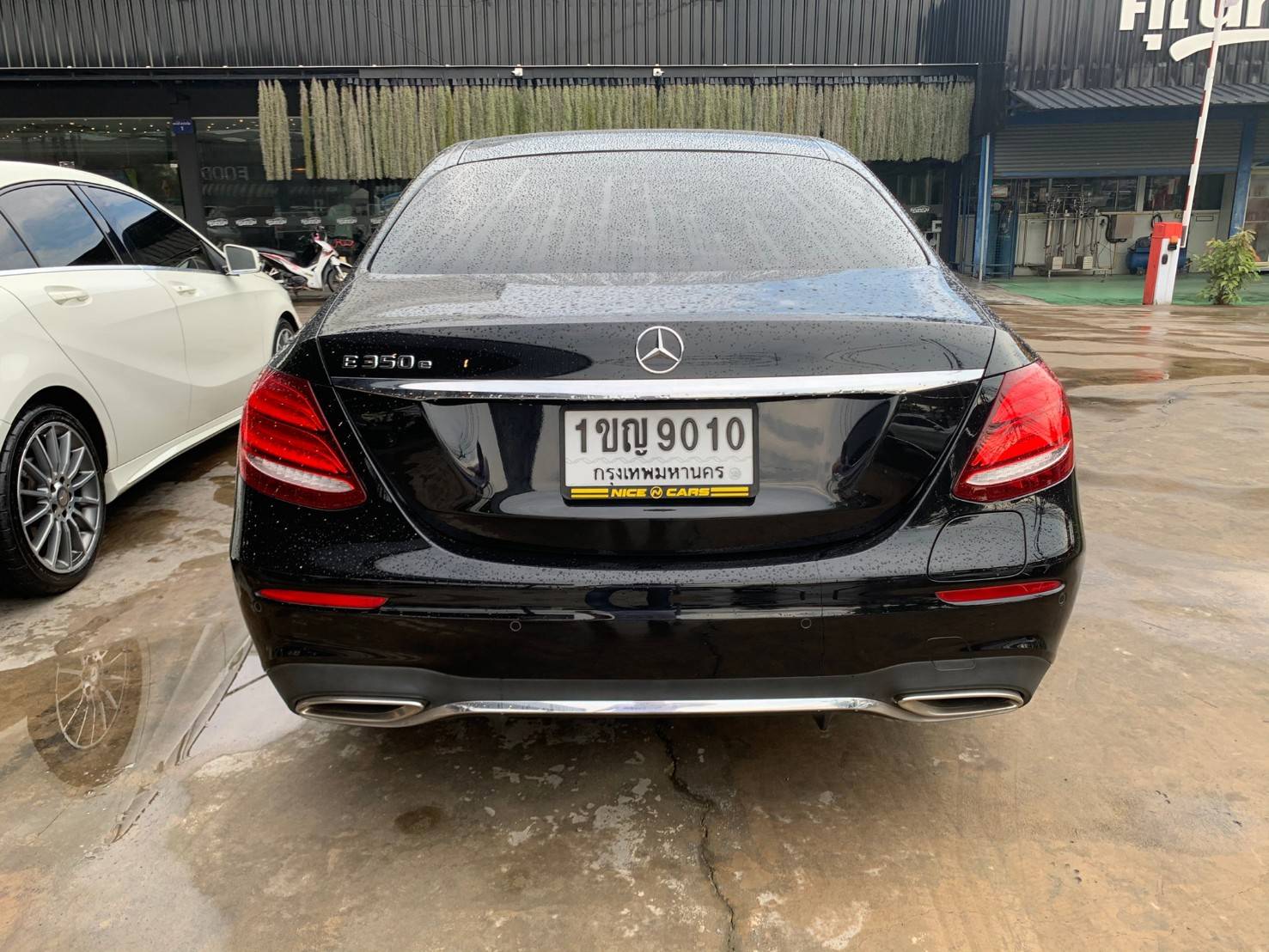 Mercedes Benz E350e AMG ปี 2018