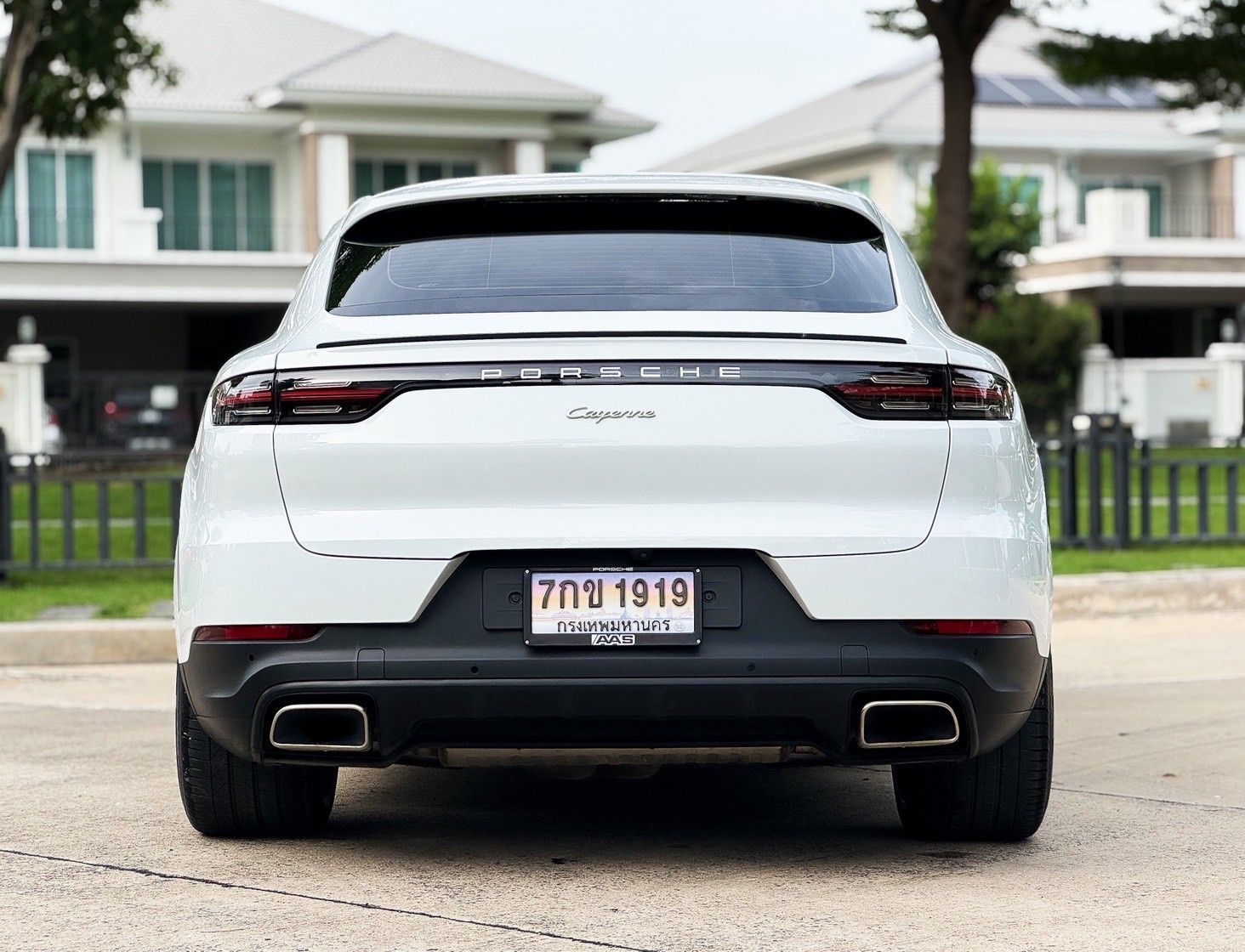 Porsche Cayenne e-hybrid Coupe ปี 2022