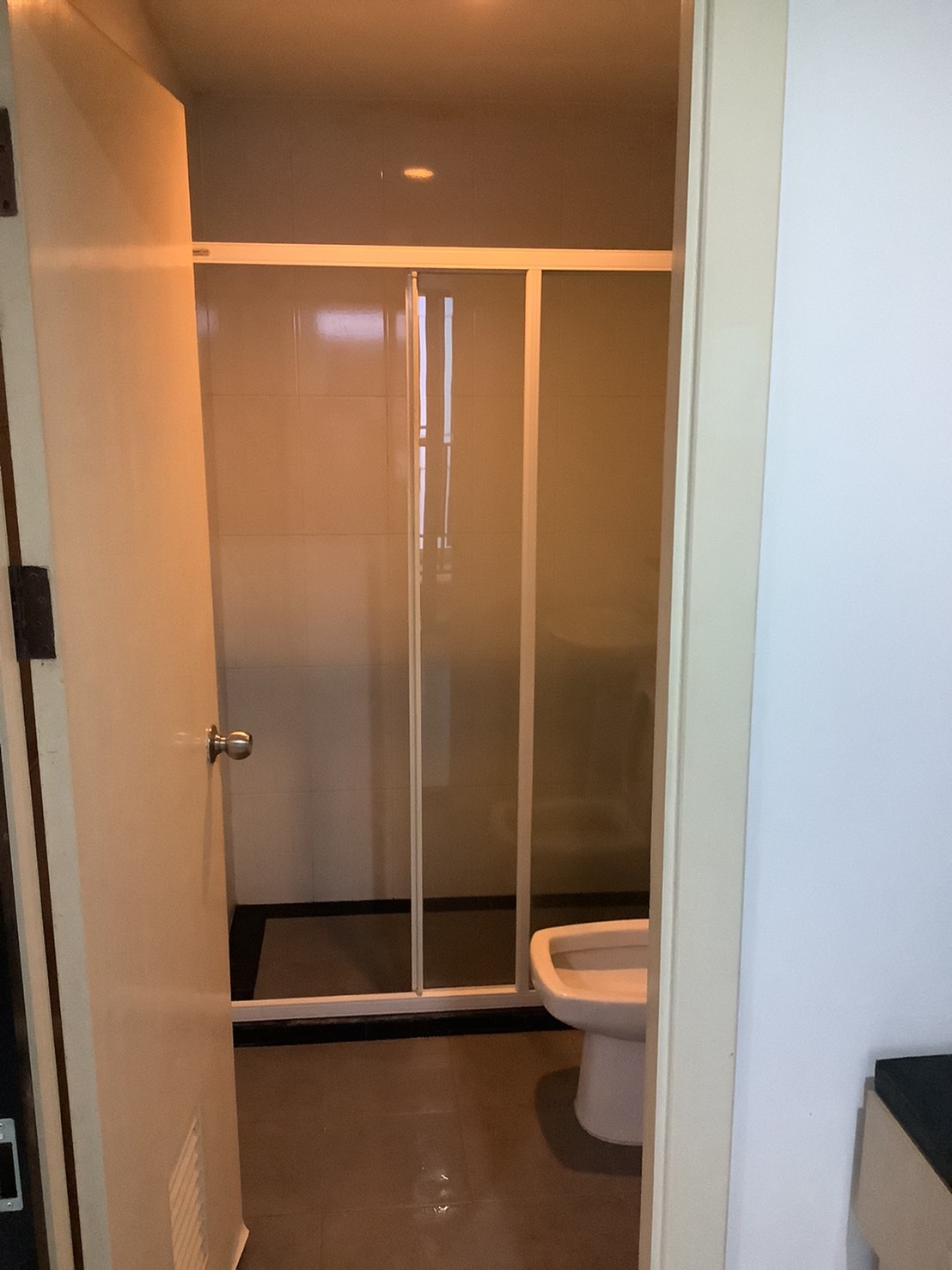 ให้เช่า Regent 15 ห้องทำใหม่ เฟอร์ฯใหม่