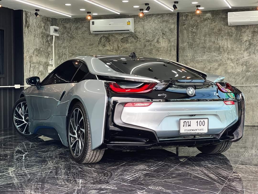 BMW i8 eDrive ปี 2015