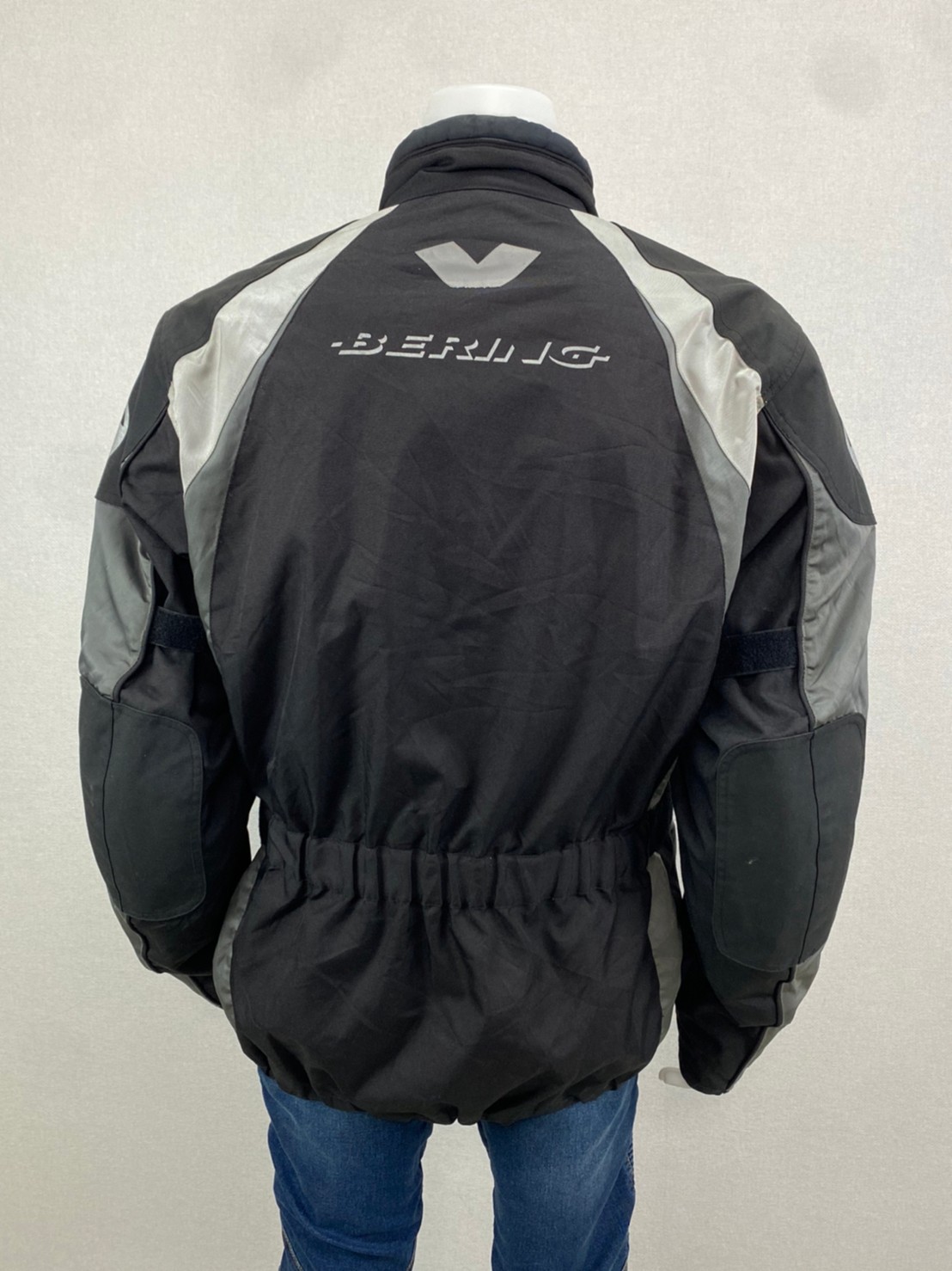 เสื้อขี่มอเตอร์ไซด์( มือสอง) RCTA 123 อก 50" ยาว 30" ยี่ห้อ**BERING**