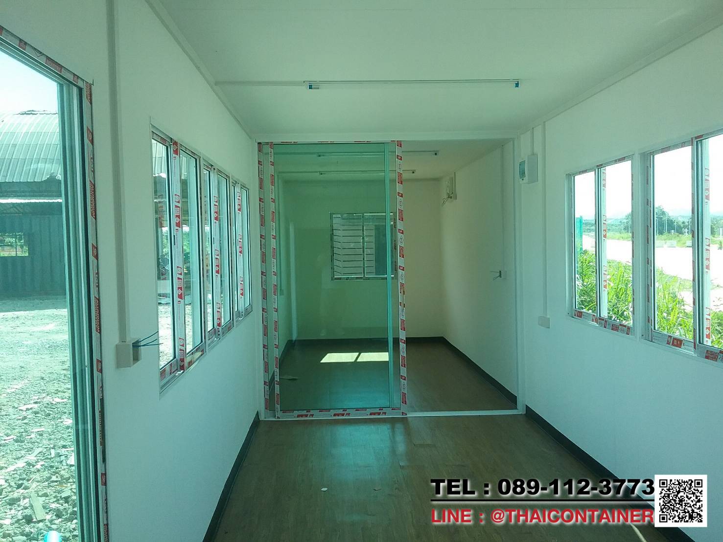 ตู้คอนเทนเนอร์ เหล็กแท้ เกรดส่งออก ขนาด 40ฟุต กั้นห้องด้านในด้วยประตูกระจก