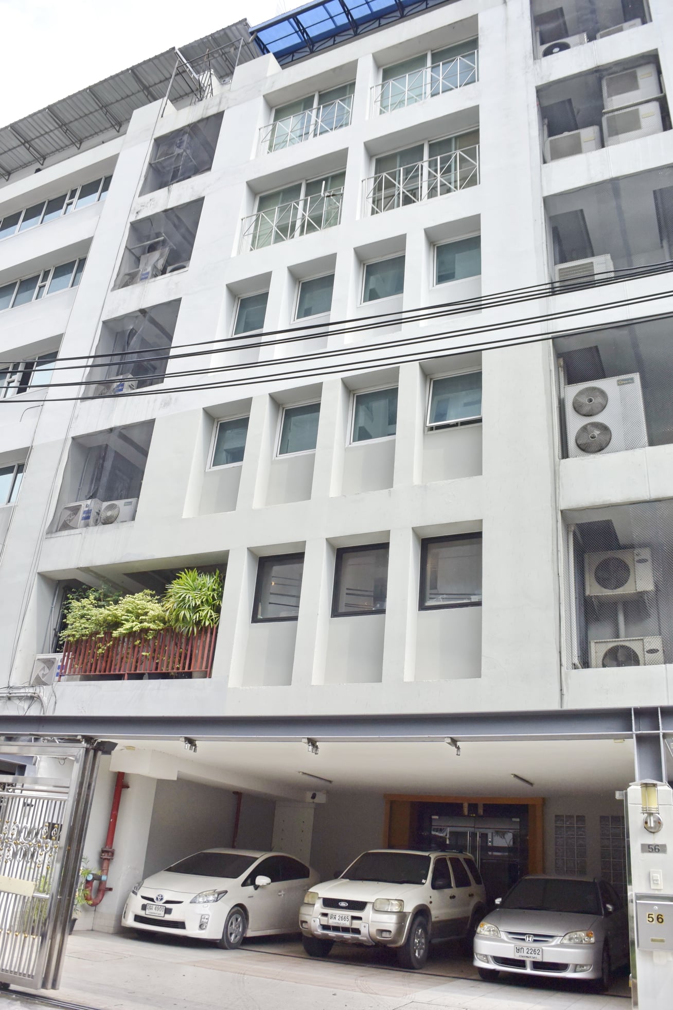 ให้เช่า Office เฉพาะชั้น ในซอยอารีย์