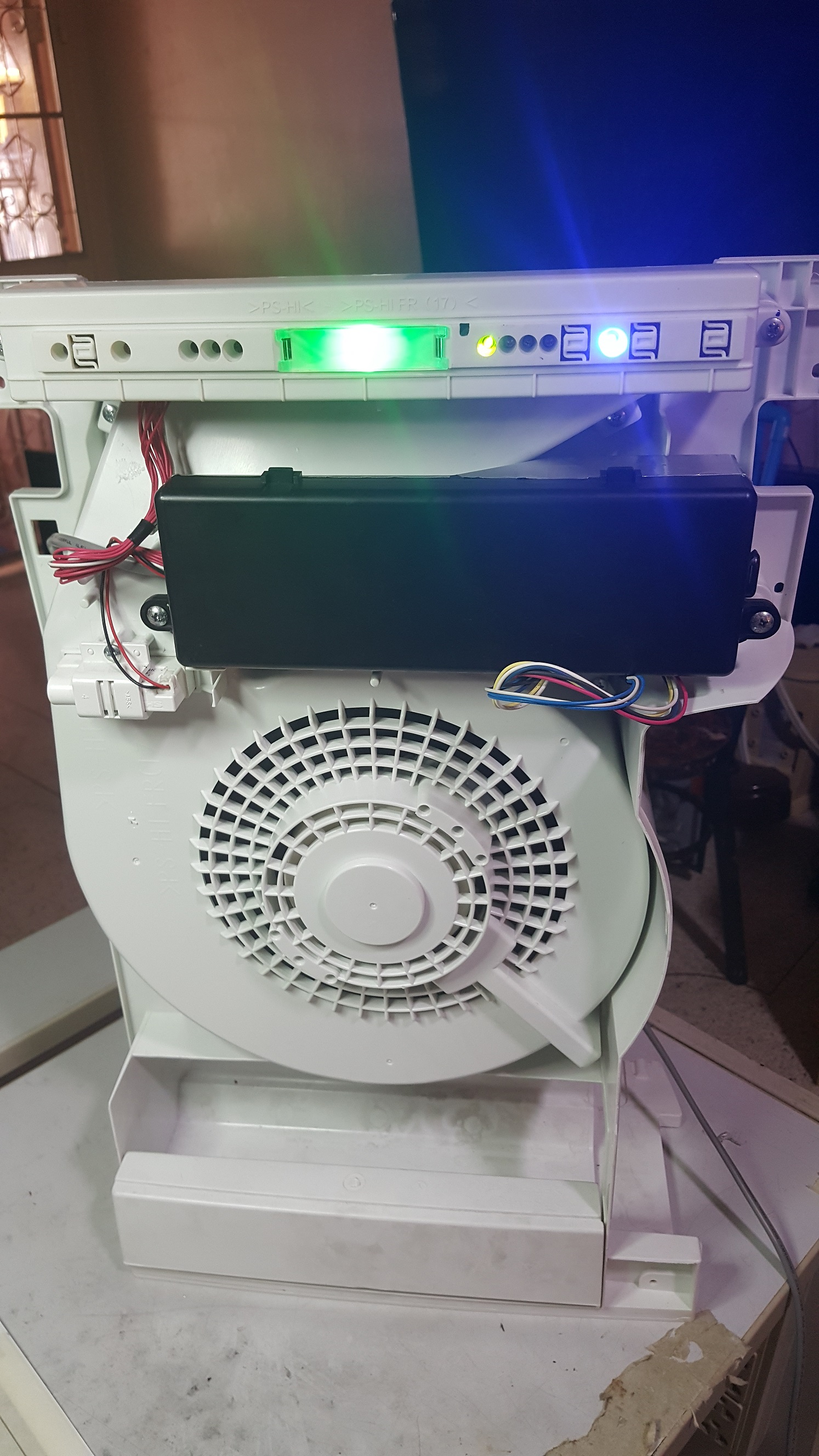 ซ่อมเครื่องฟอกอากาศ ยี่ห้อ SHARP รุ่น KC-930TA-W อาการไฟไม่เข้าเปิดไม่ติด