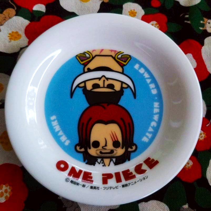 ของแท้จากญี่ปุ่น จาน เซรามิก one piece วันพีซ Shanks Newcate Size : 11.5 cm