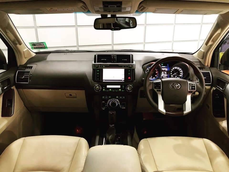 Toyota Landcruiser Prado 2.8 4WD Diesel Suv 7 ที่นั่ง ปี 2017