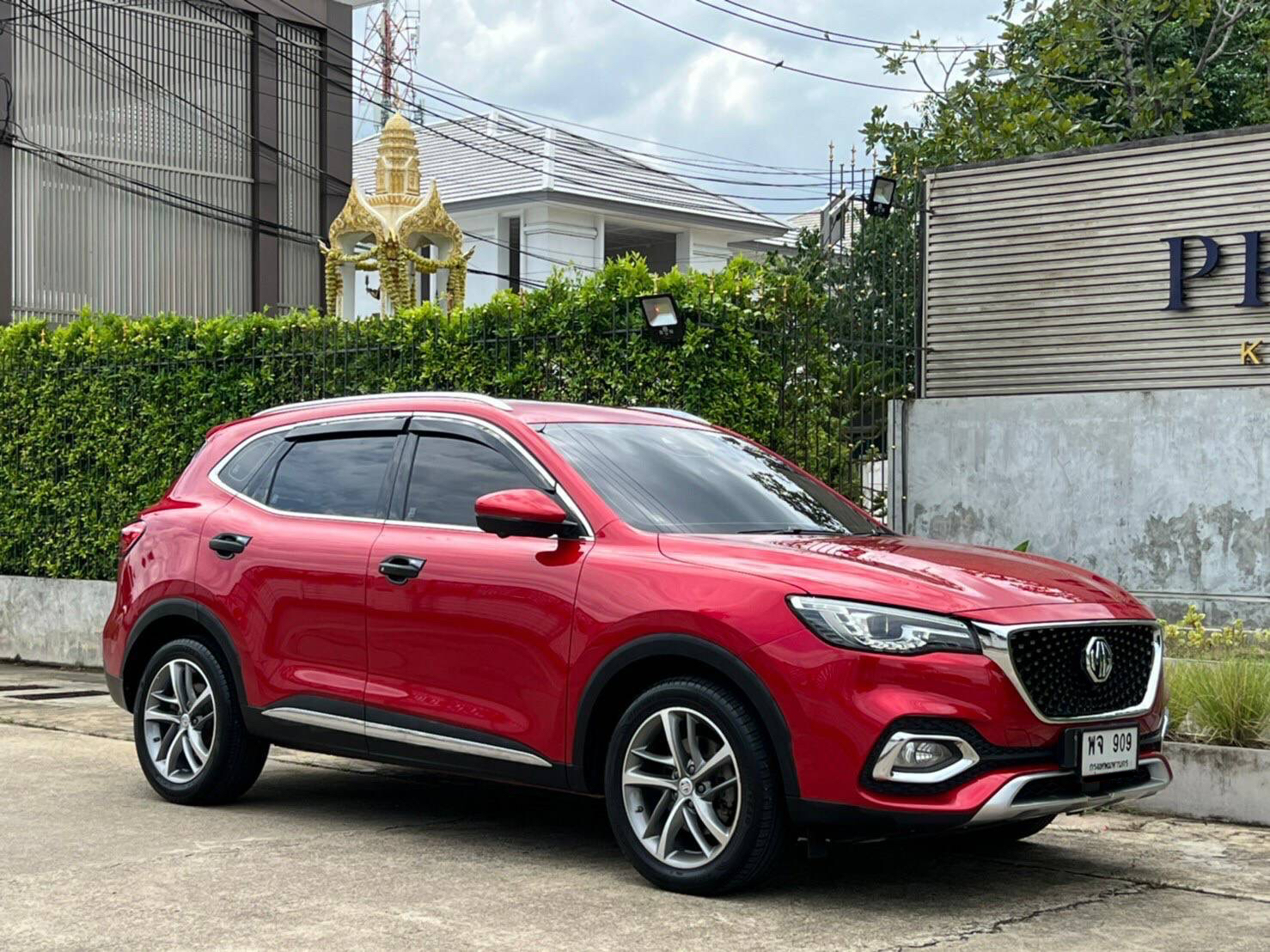 MG HS 1.5X Sunroof สีแดง ปี 2020 รุ่นท็อป