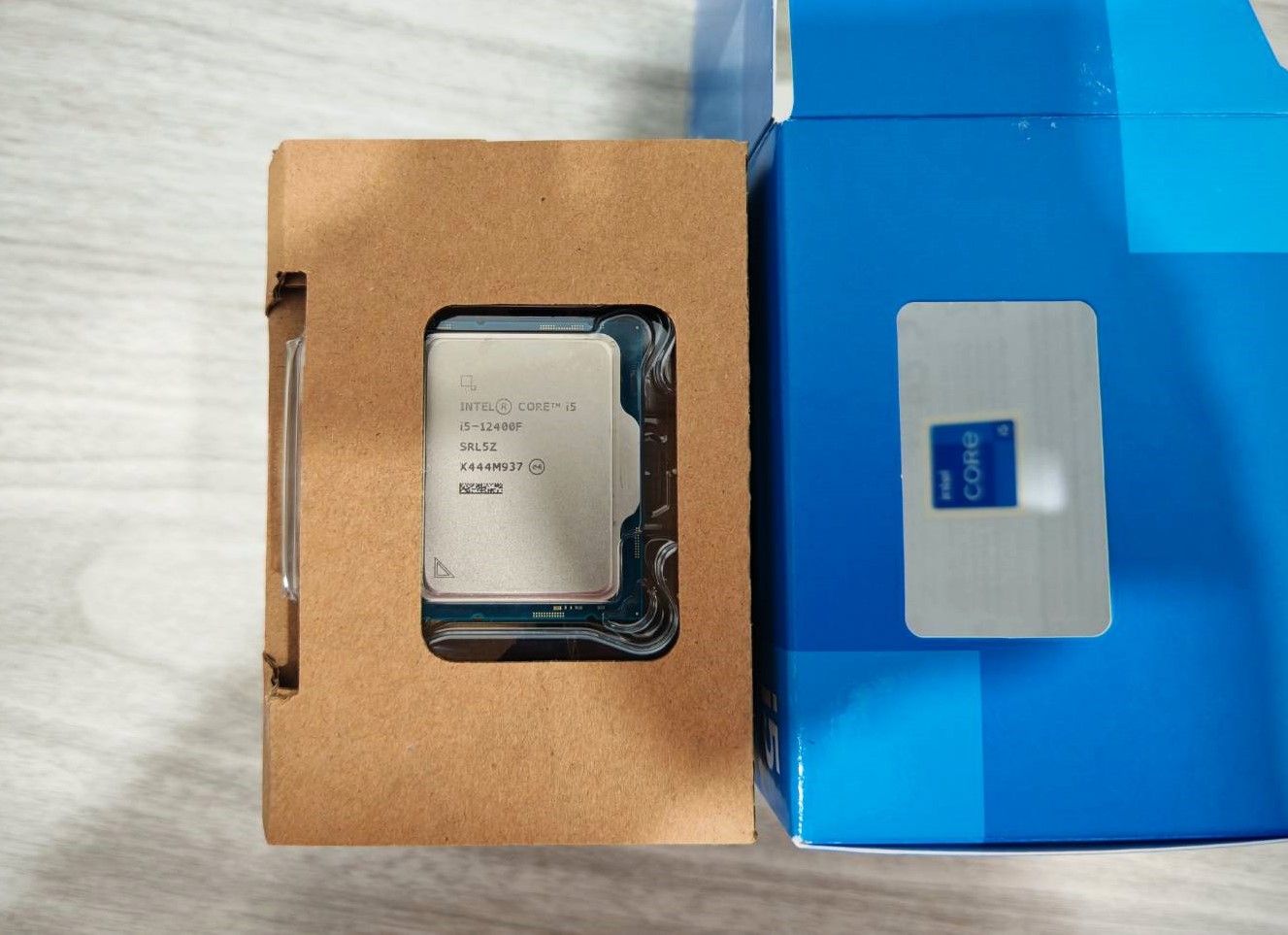 CPU i5 12400F