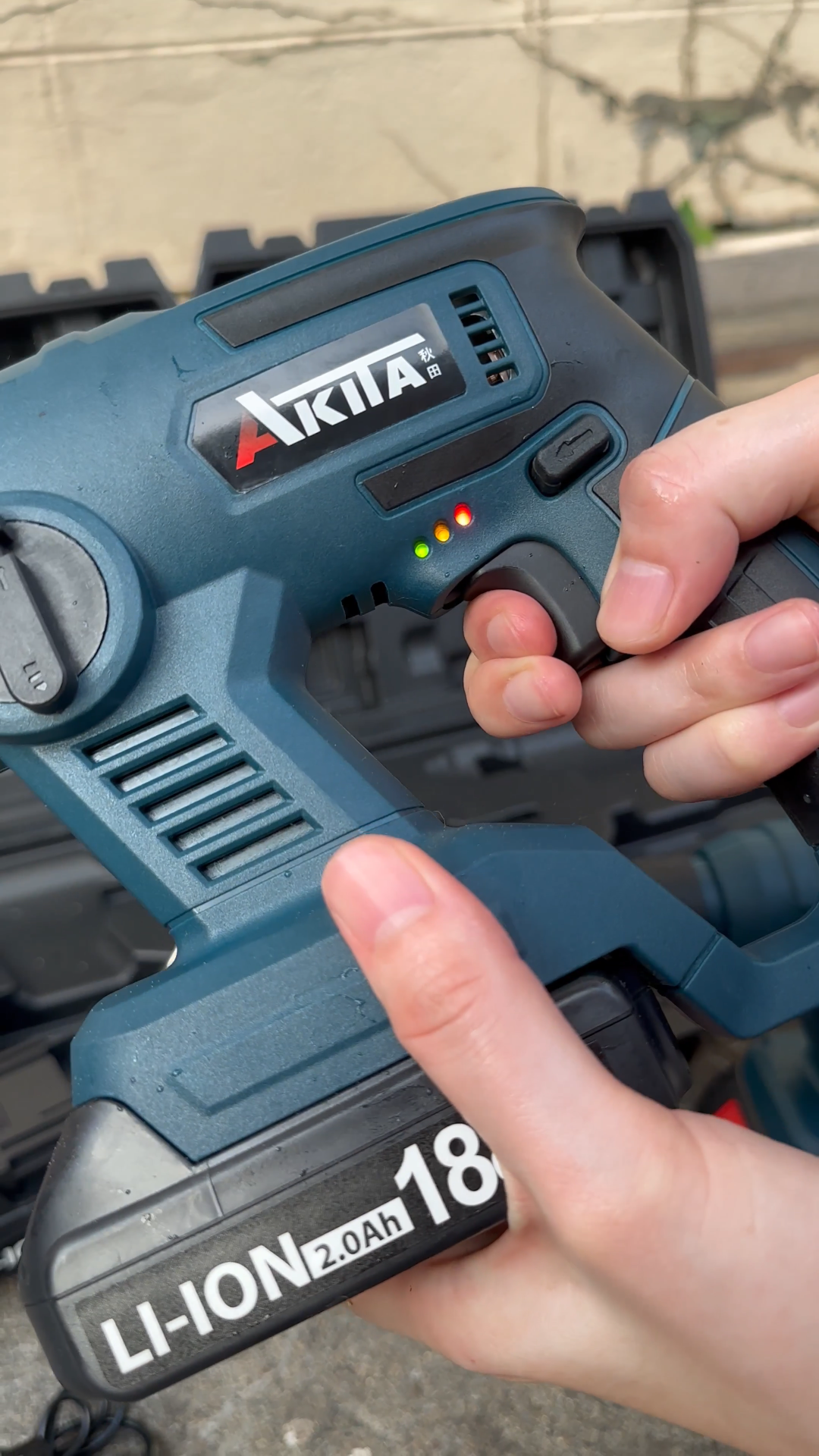 สว่านโรตารี่ไร้สาย 188V ยี่ห้อ AKITA