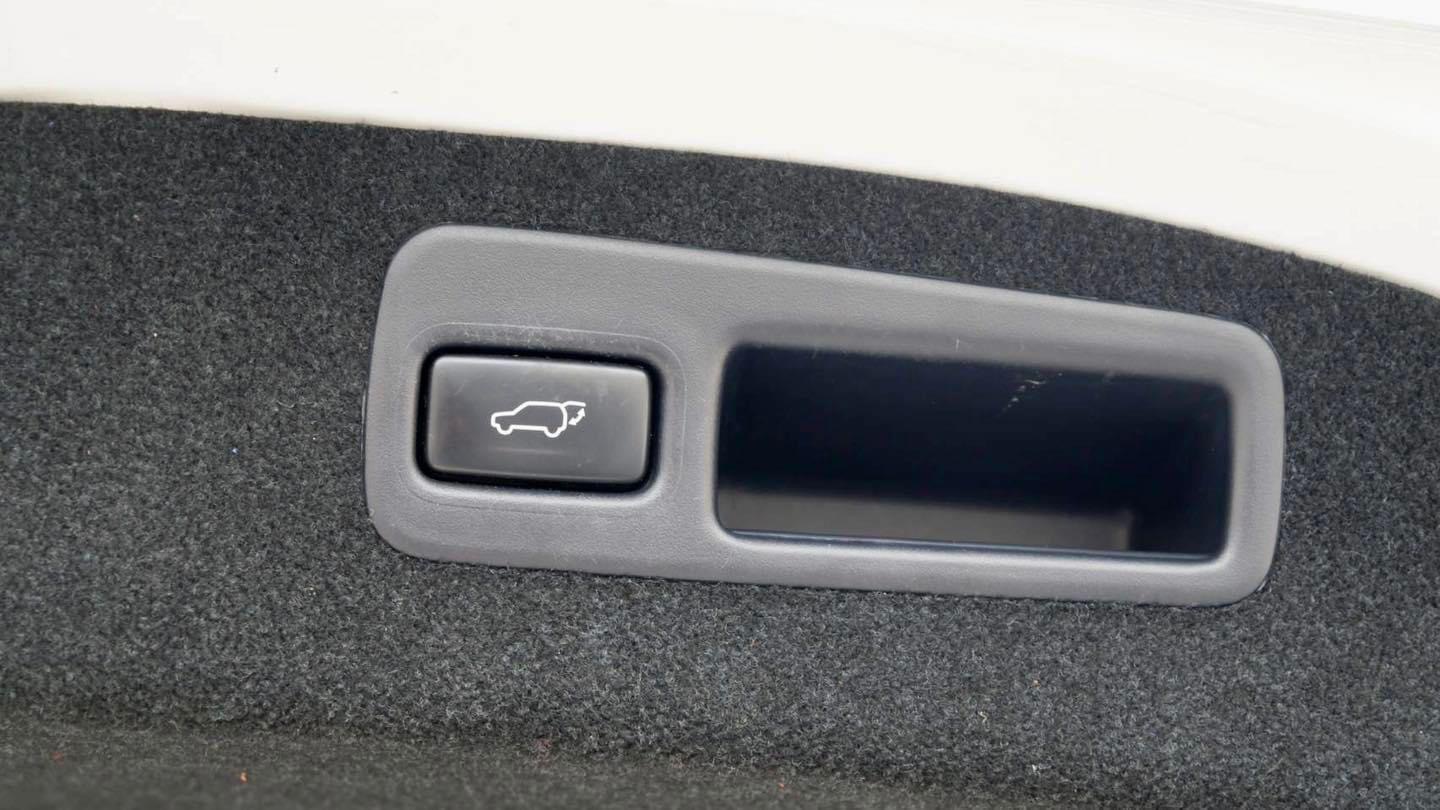 Toyota Harrier 2.0L Premium Pakage ปี 2014