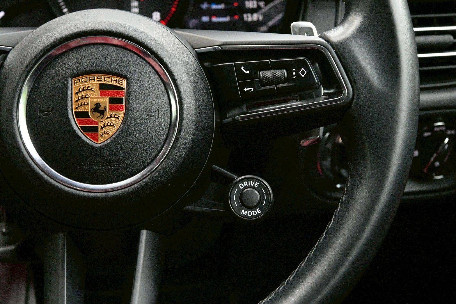 Porsche Macan 2.0 Turbo ปี 2022