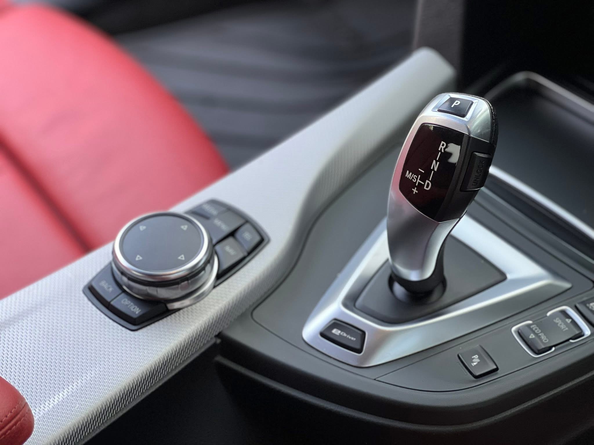 BMW F30 330e M Sport ปี 2017