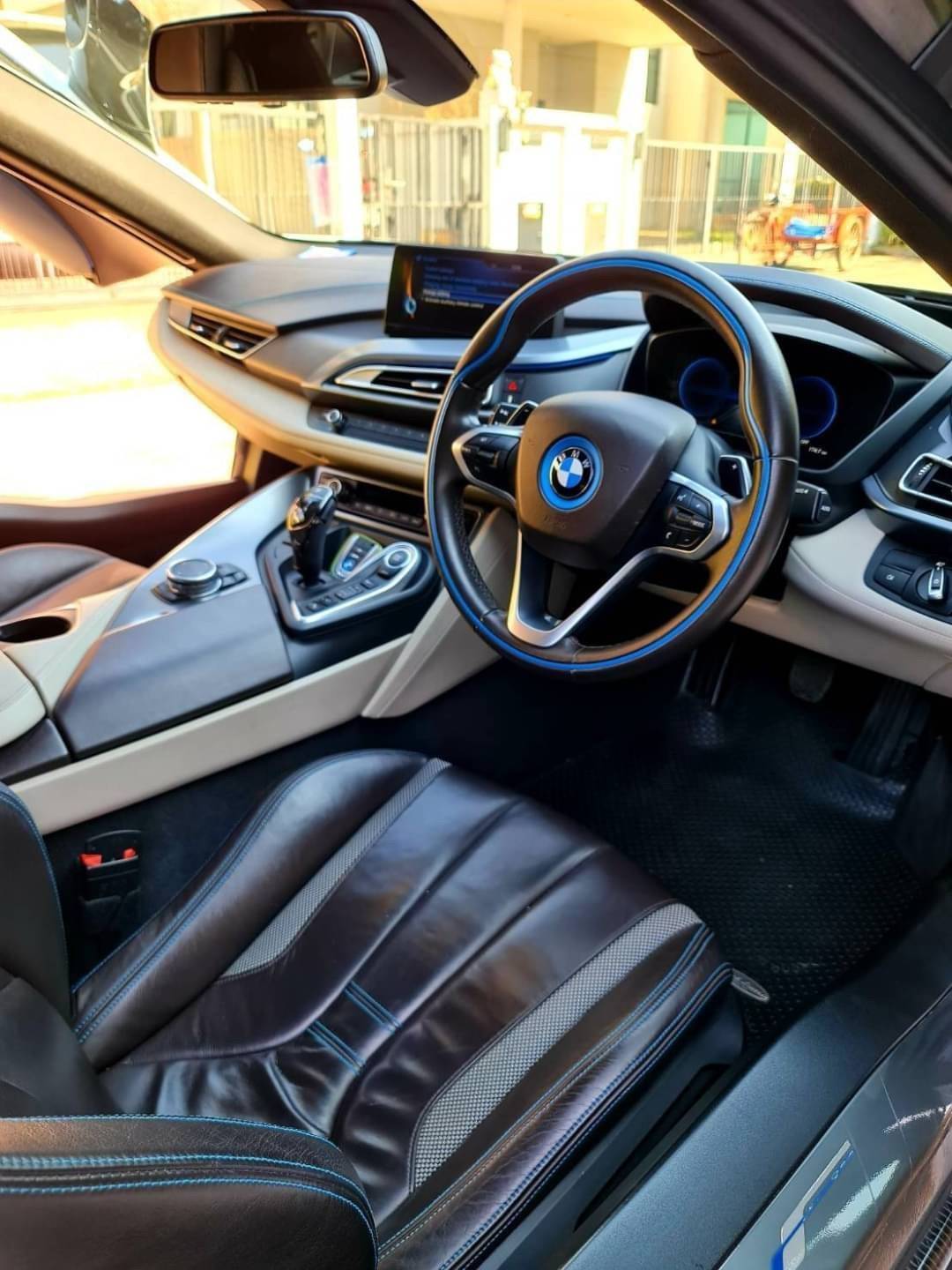 BMW I8 pure impulse ปี 2015